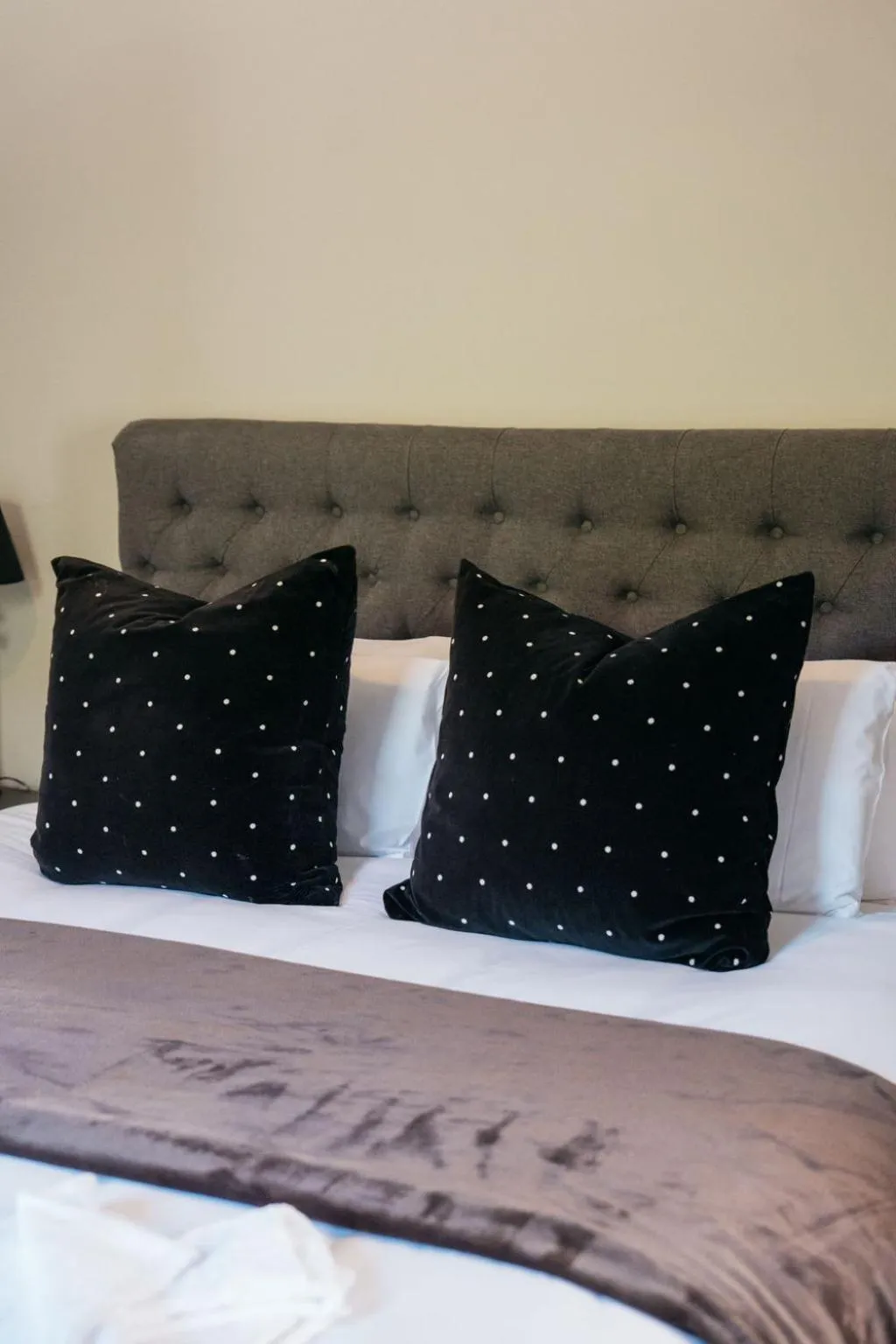 Bed in Bundanoon Hotel