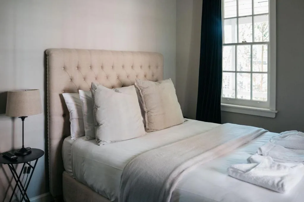 Bed in Bundanoon Hotel