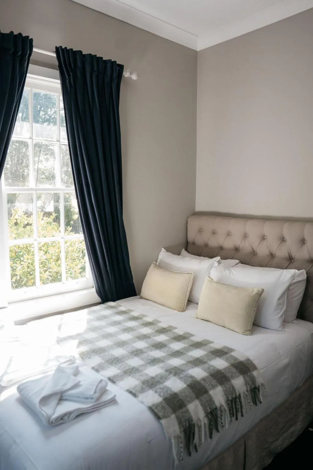 Bed in Bundanoon Hotel