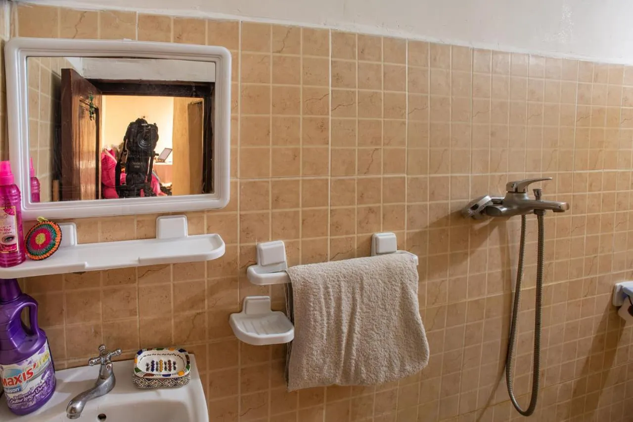 Shower in Dar Najia