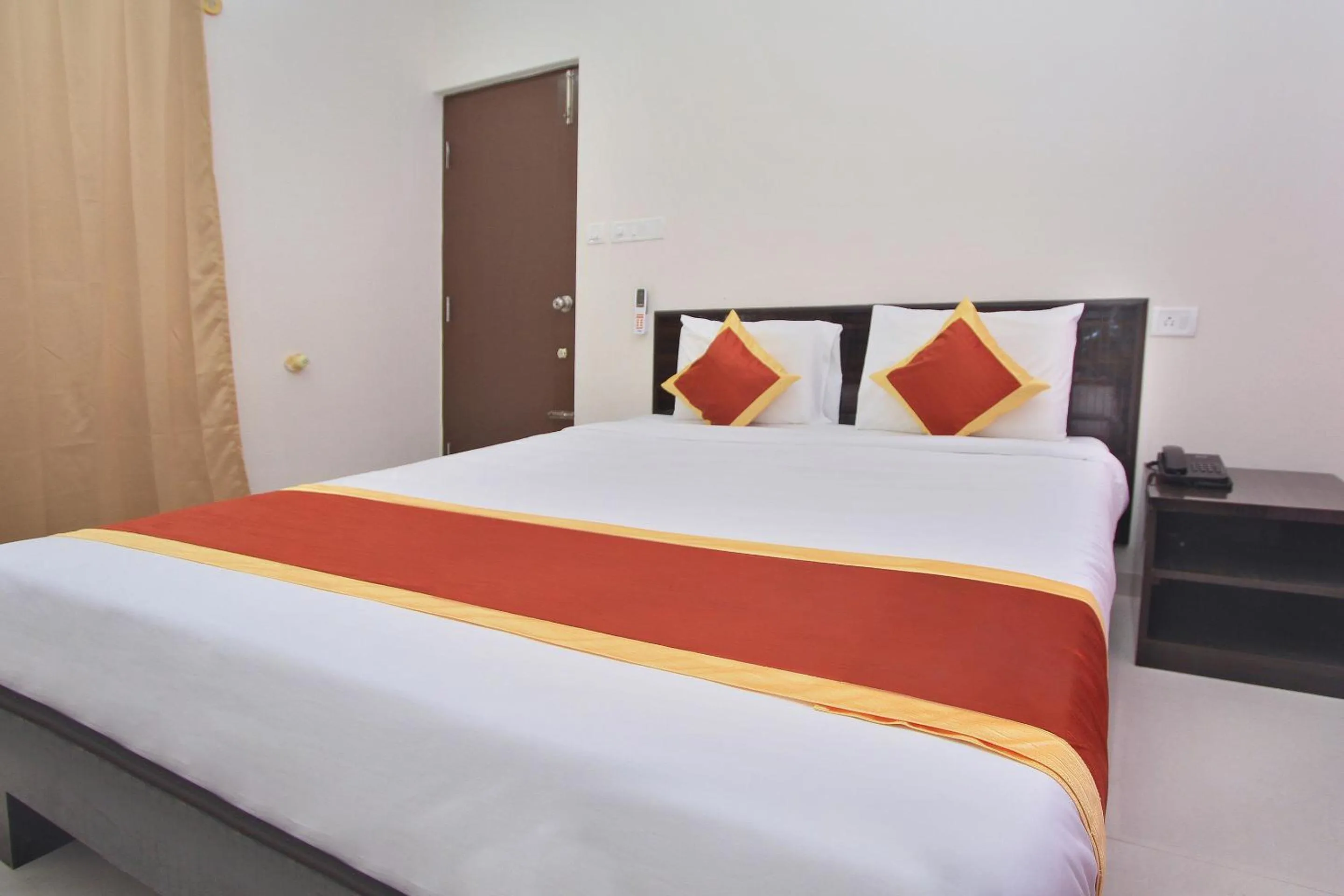 Bedroom, Bed in Hotel O Manu Residency