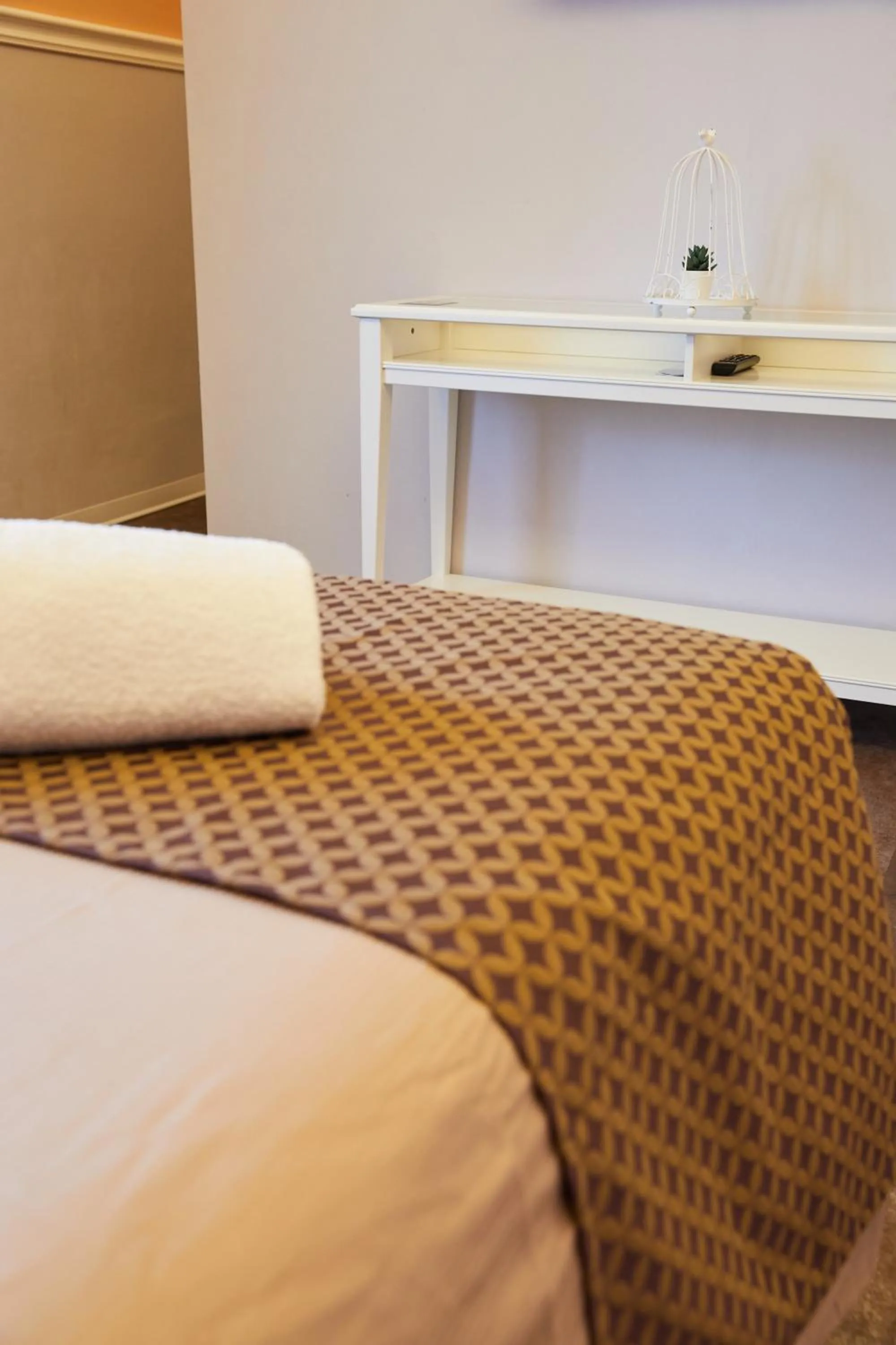 Decorative detail, Bed in B&B Residenza San Gallo 79