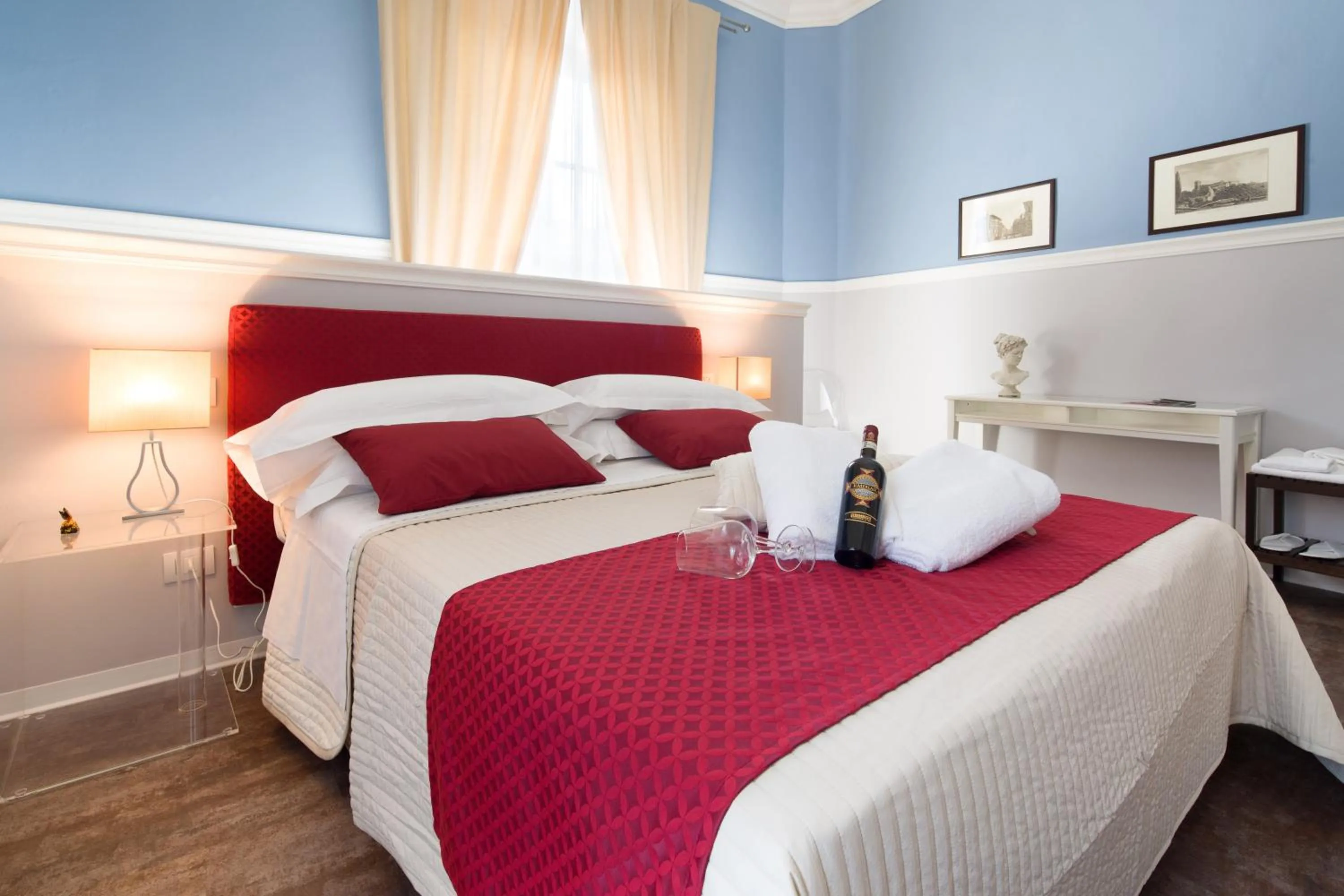 Photo of the whole room, Bed in B&B Residenza San Gallo 79