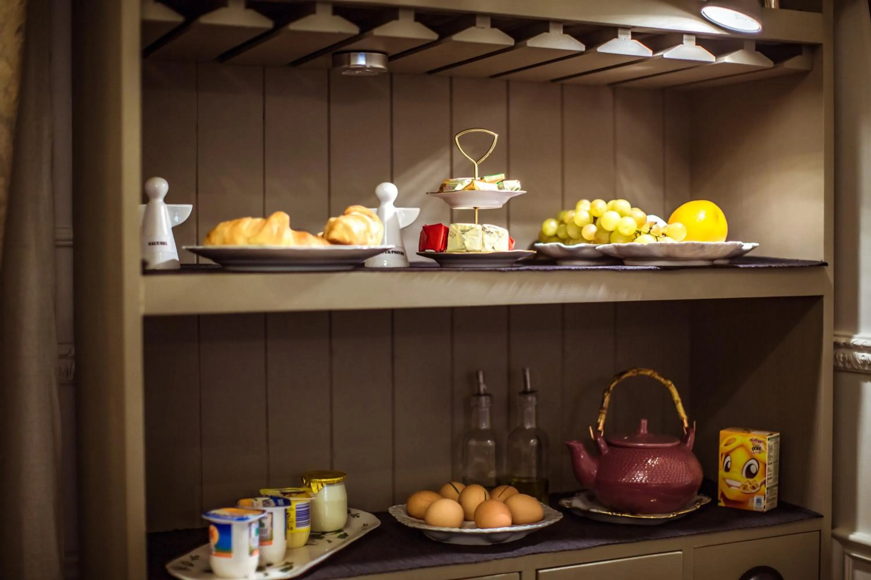 Restaurant/places to eat in La Maison Gobert Paris Hotel Particulier