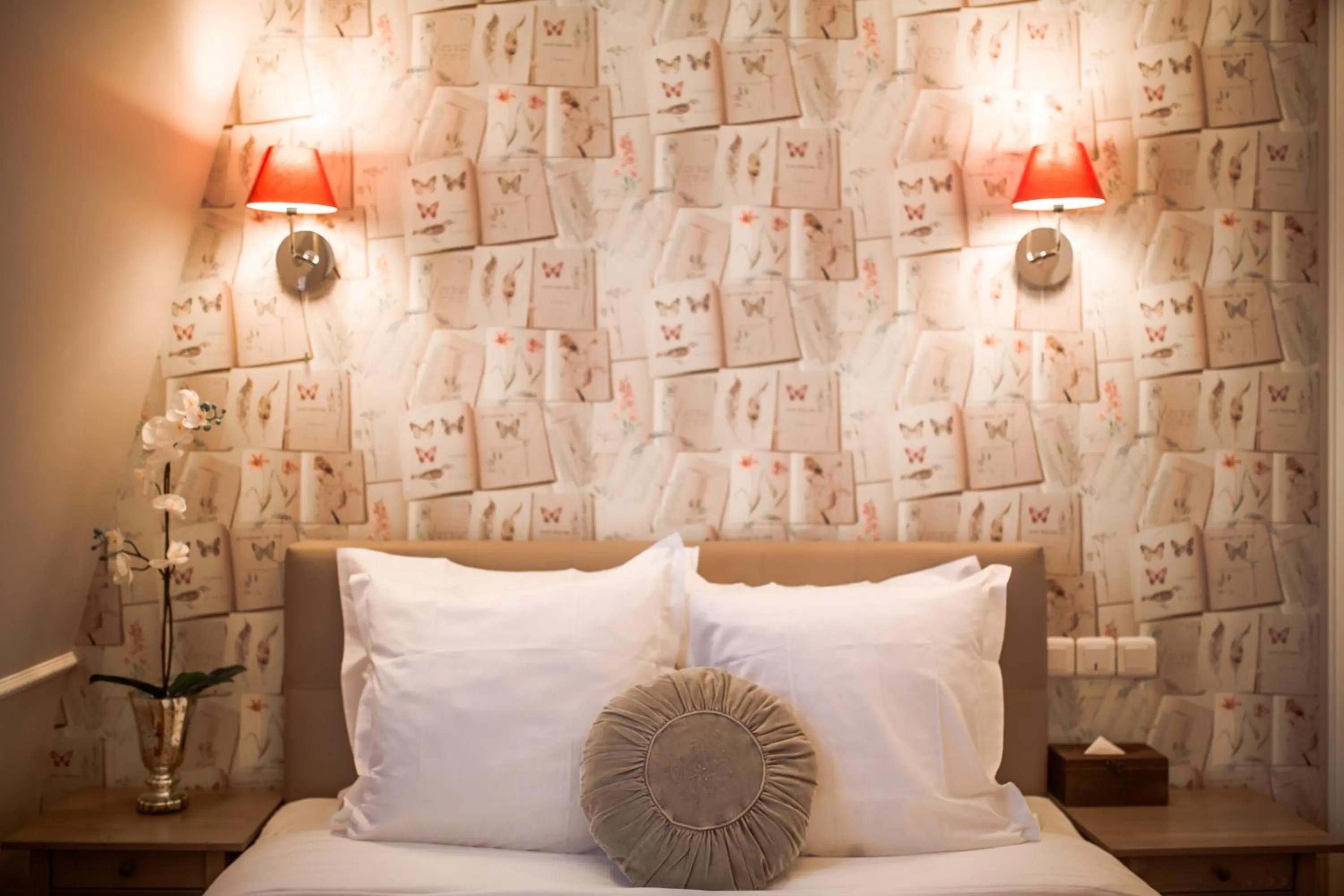 Bed in La Maison Gobert Paris Hotel Particulier