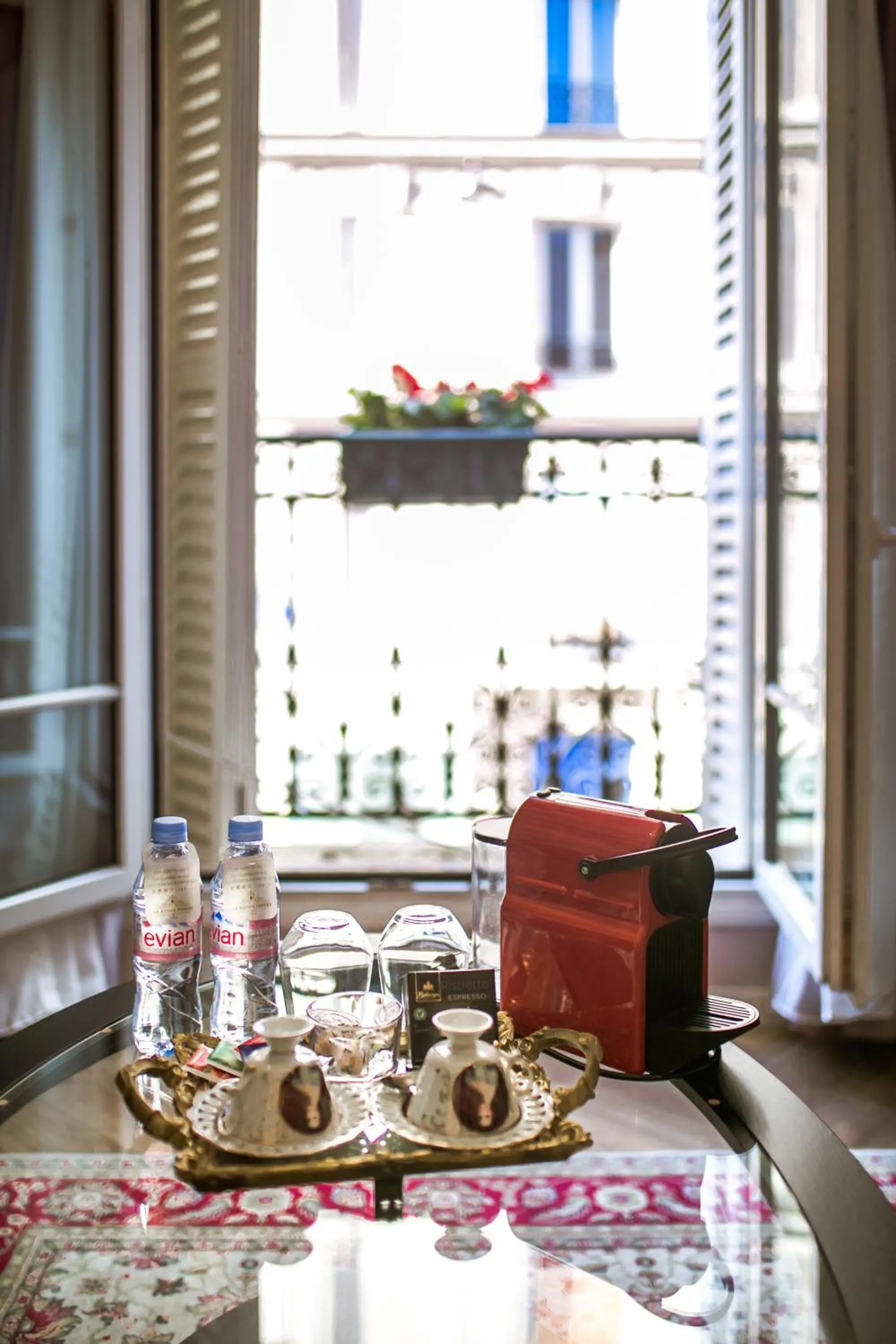 Non alcoholic drinks in La Maison Gobert Paris Hotel Particulier