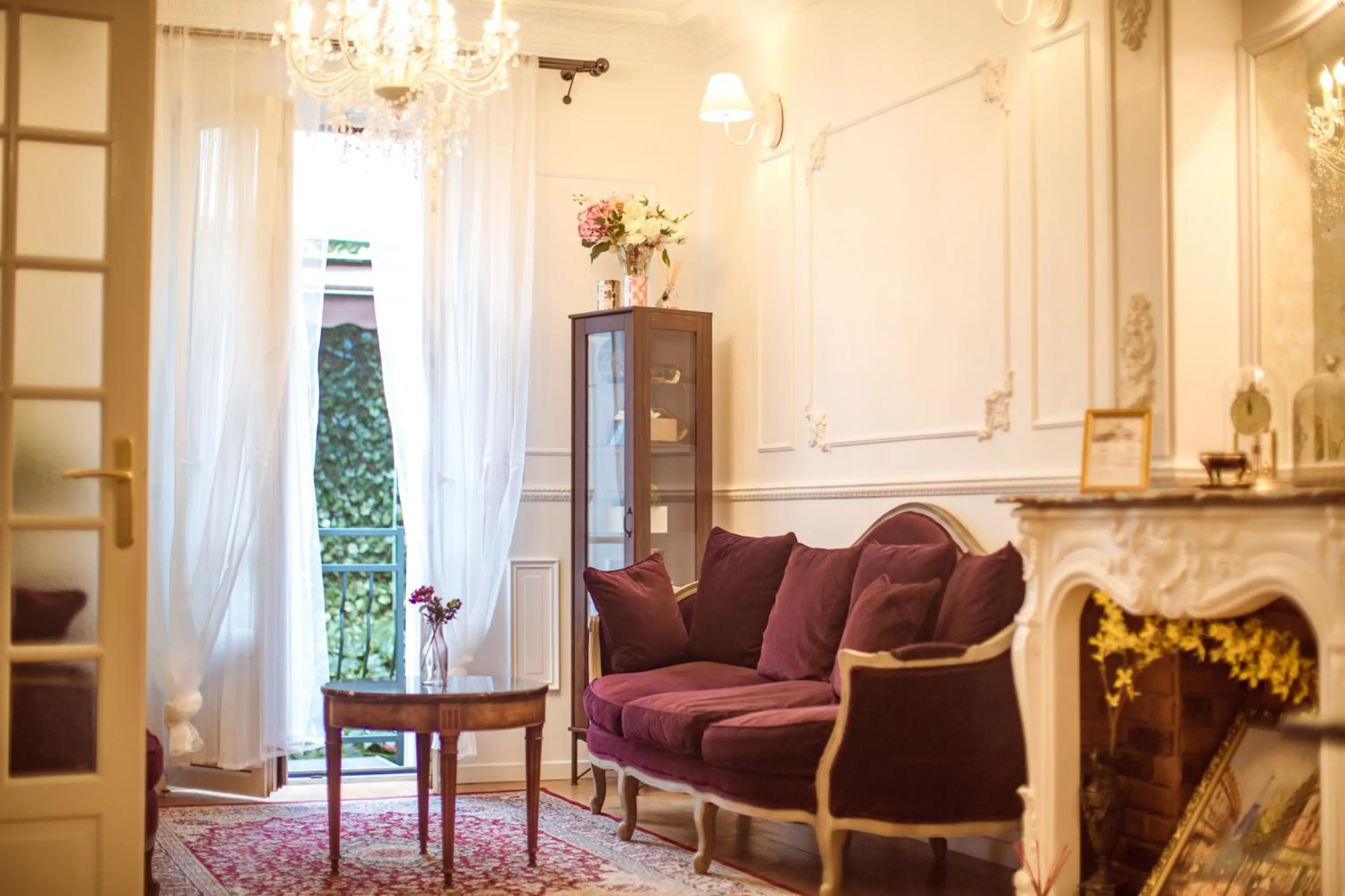 Lounge or bar in La Maison Gobert Paris Hotel Particulier