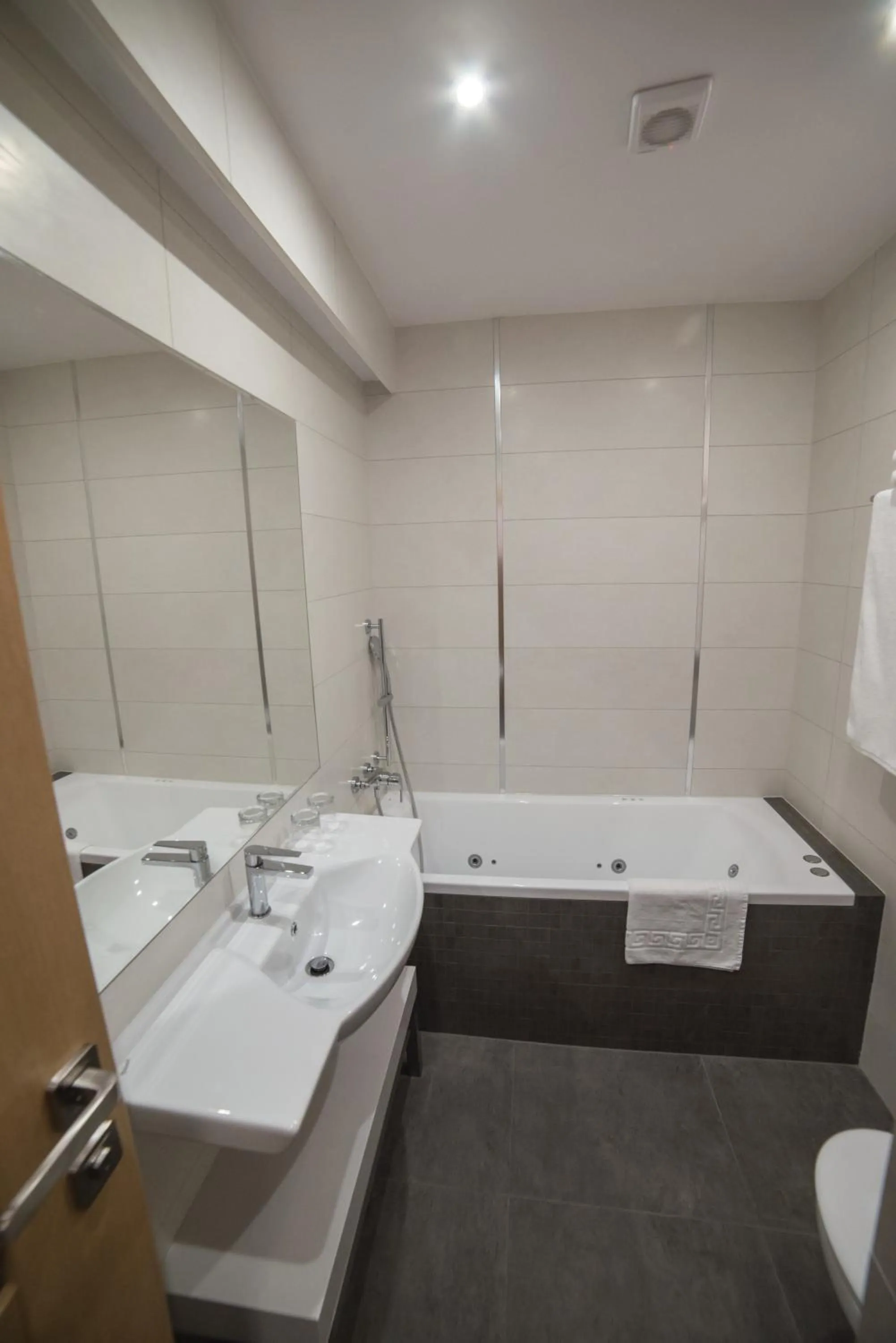 Bathroom in Hotel Arte