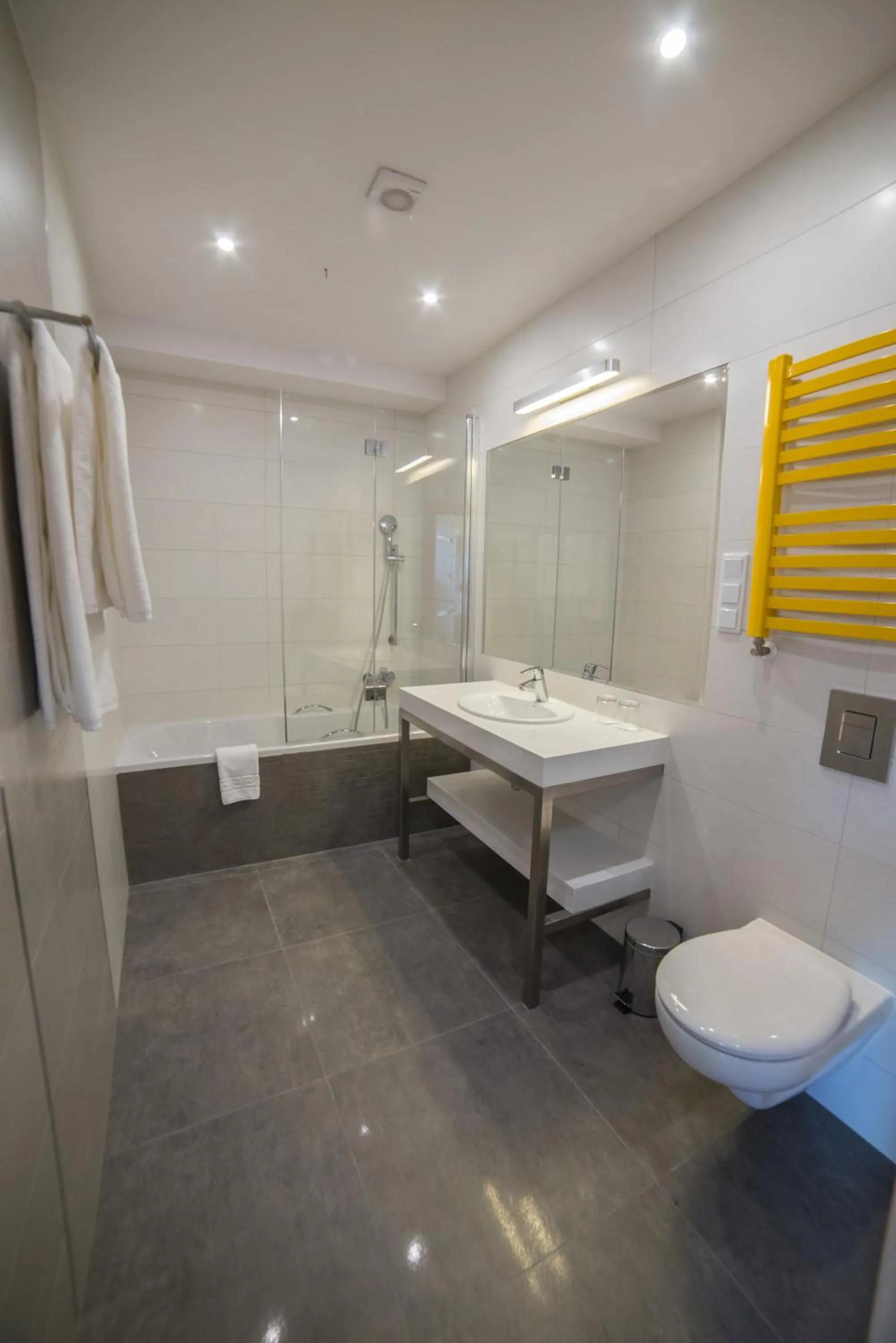 Bathroom in Hotel Arte