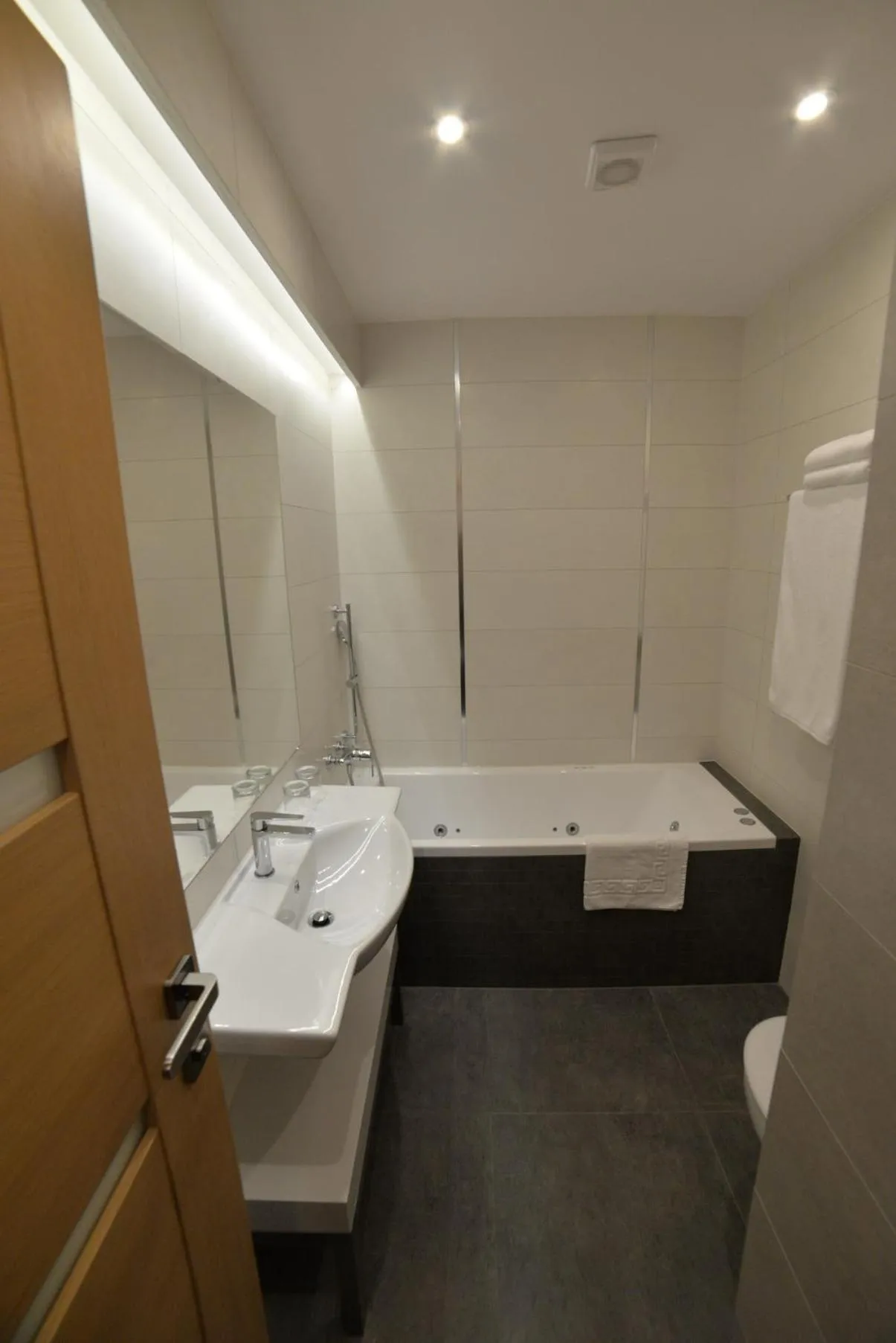 Bathroom in Hotel Arte