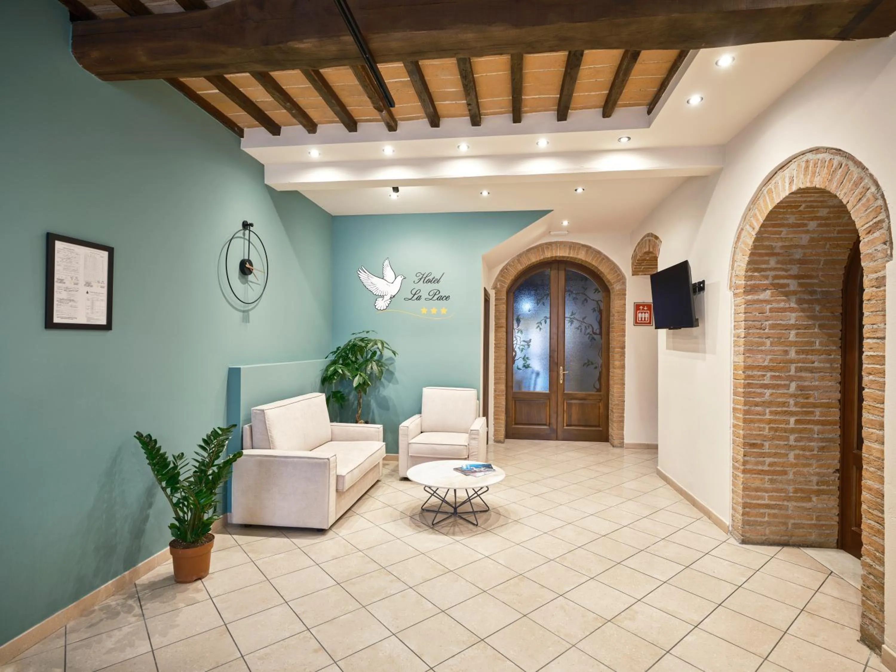 Lobby or reception in Hotel La Pace