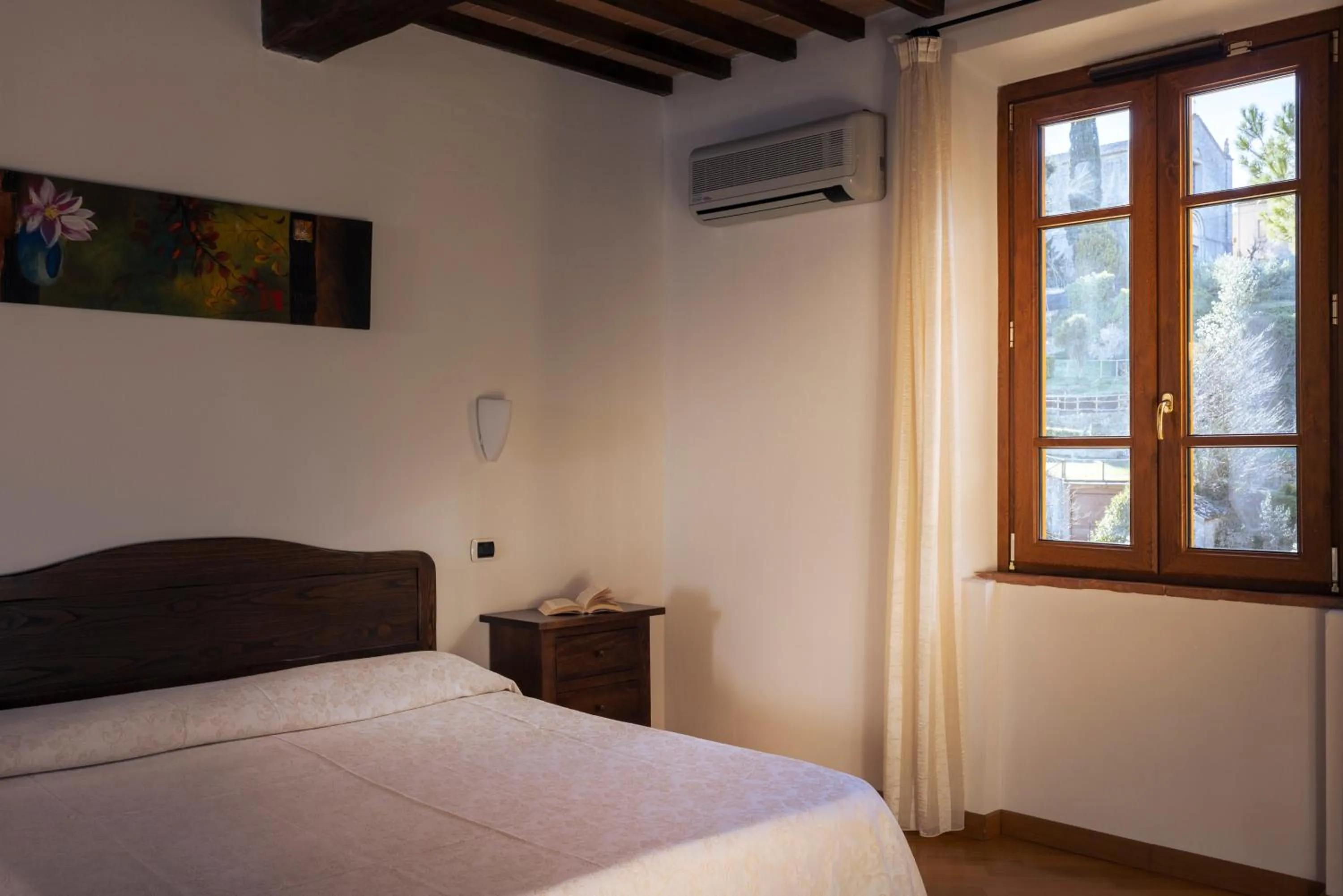 Bed in Hotel La Pace