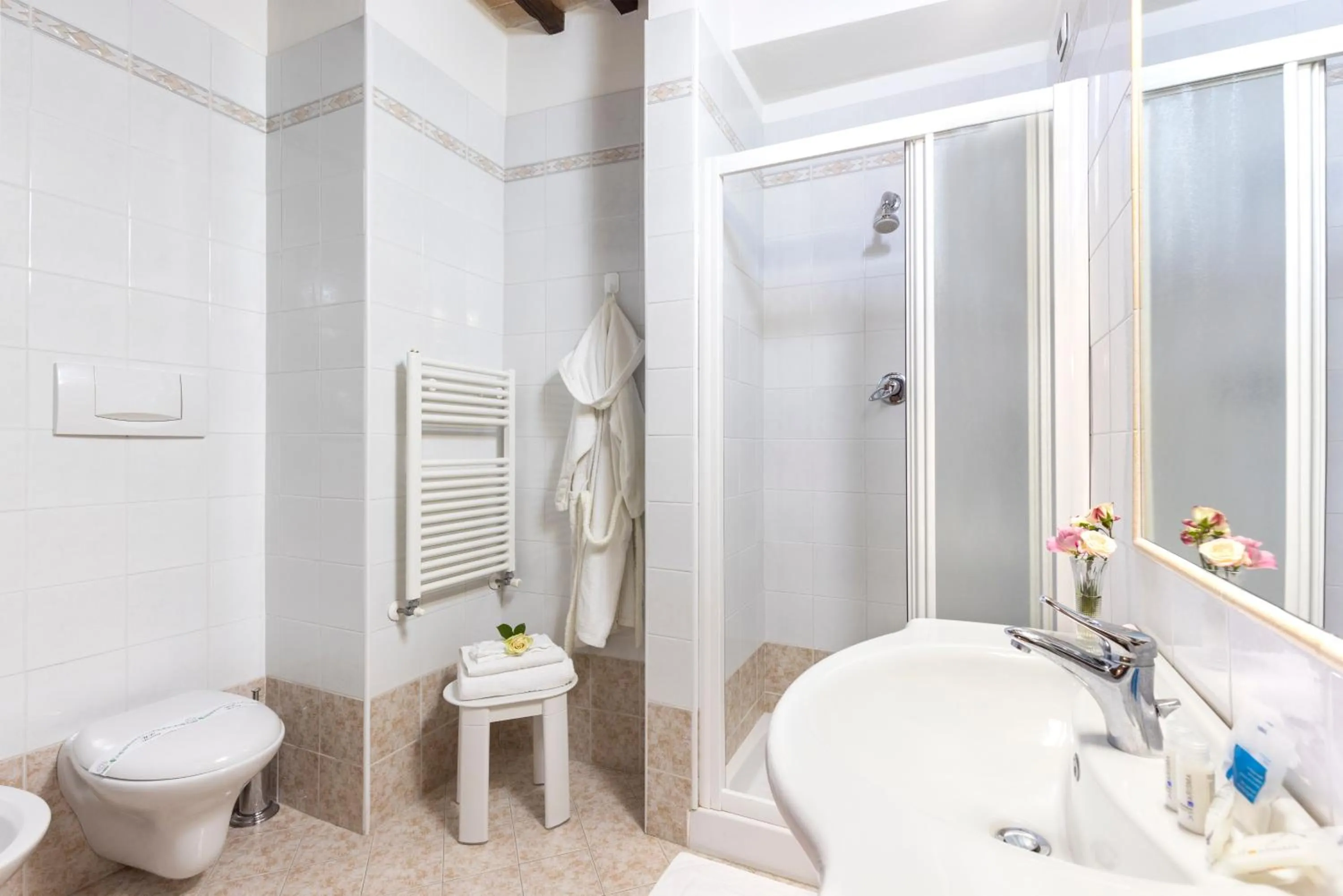 Bathroom in Hotel La Pace