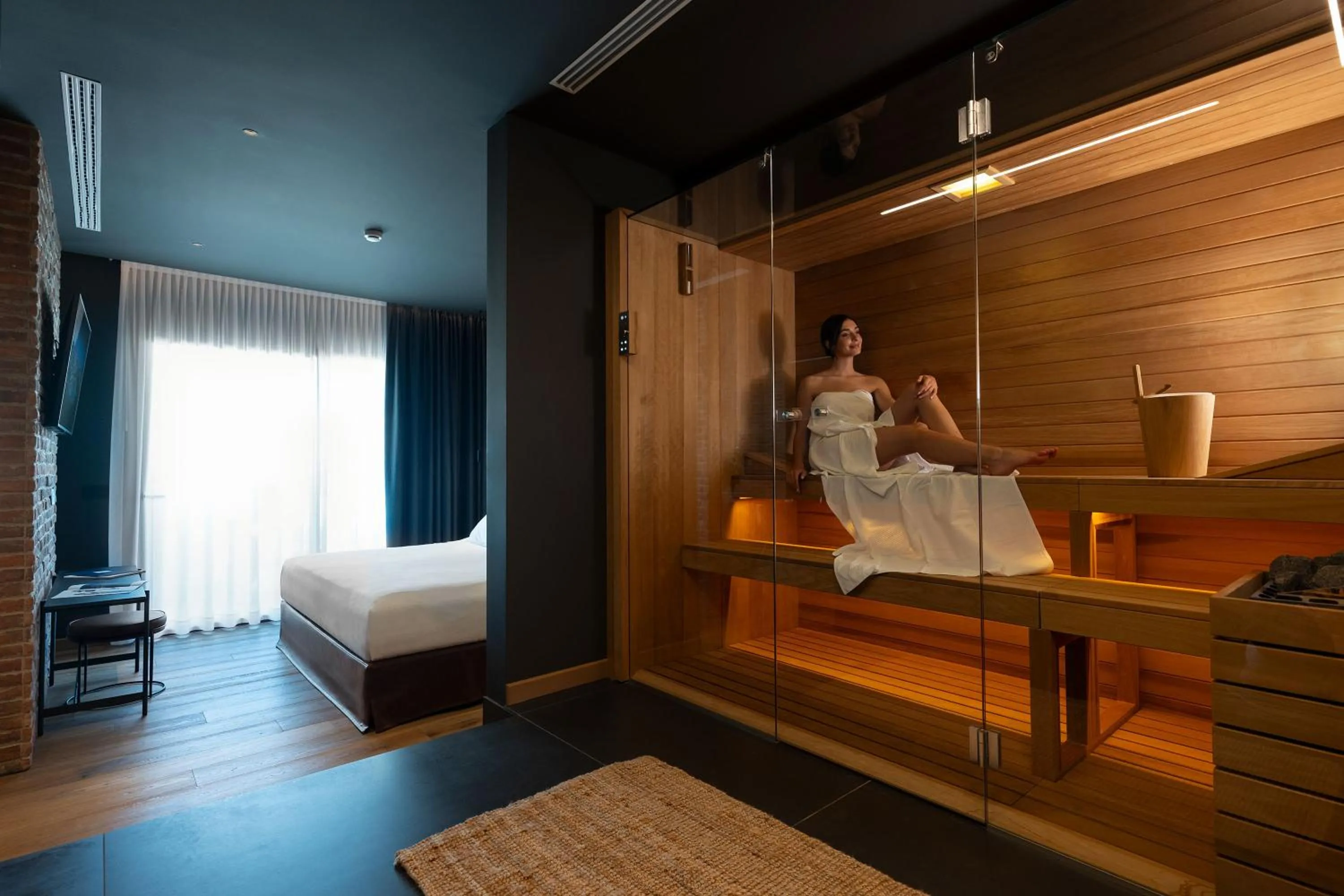 Sauna, Bed in Savoy Beach Hotel & Thermal Spa