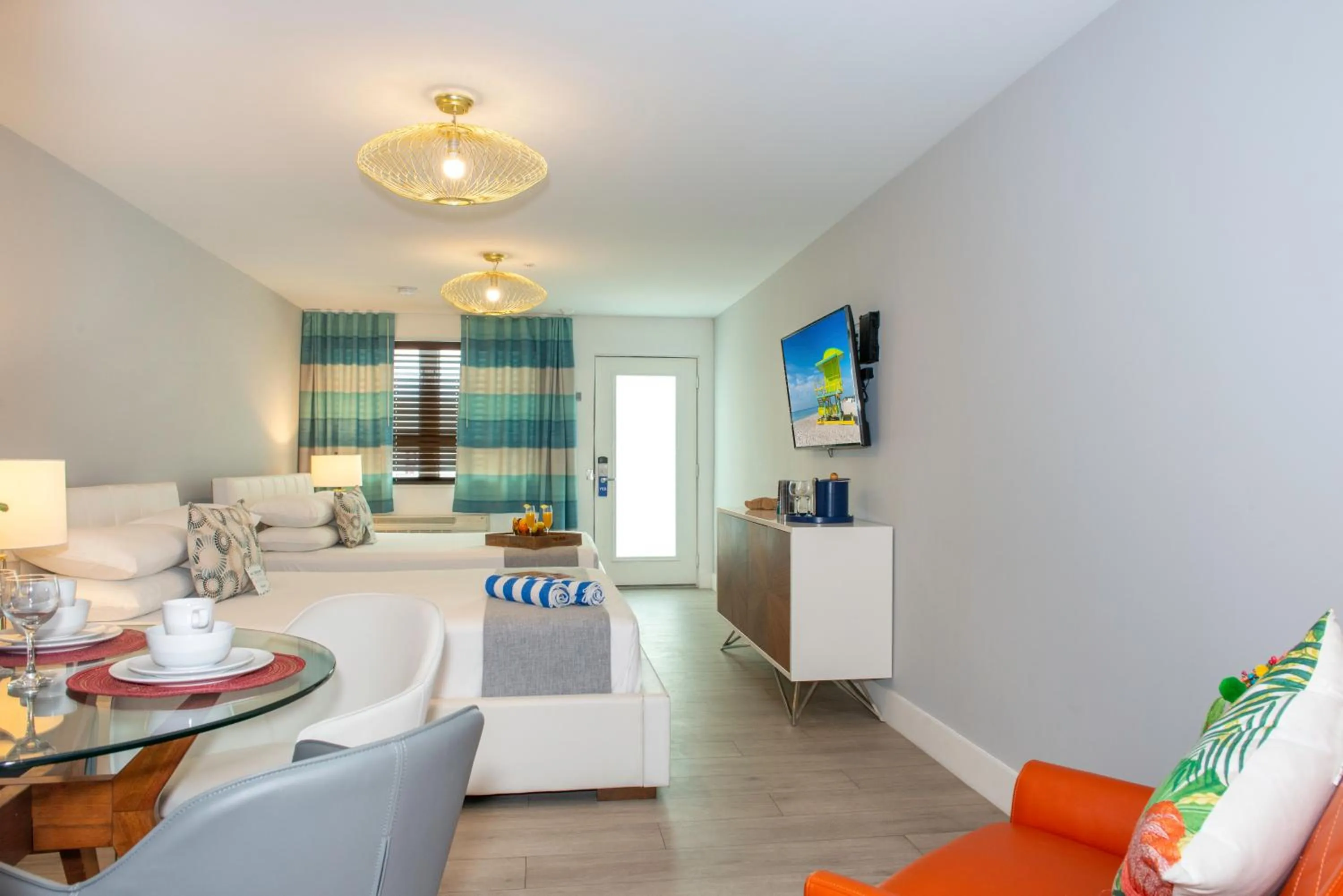 Bed in Waterside Hotel and Suites