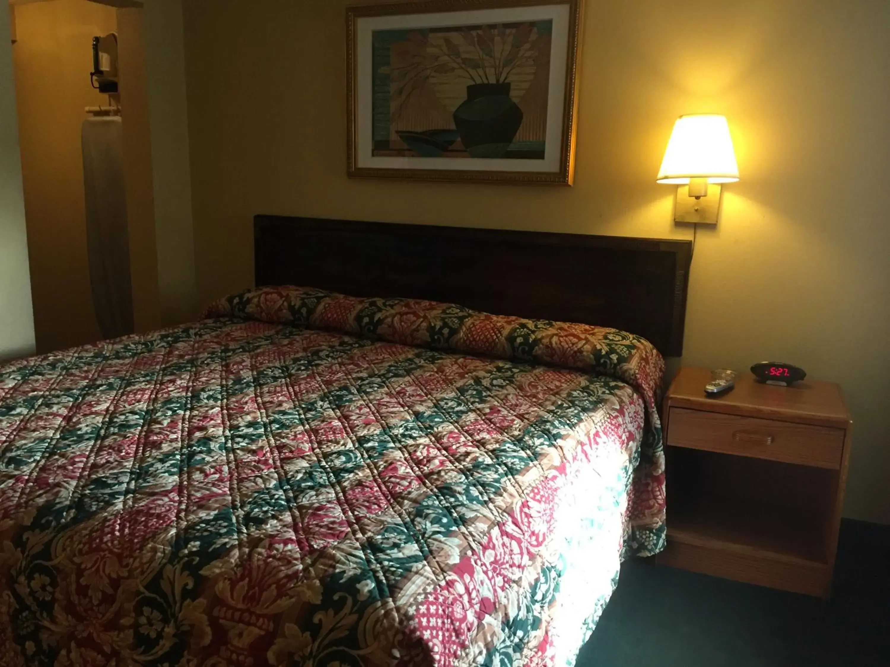 King Room in West Motel King Room in West Motel