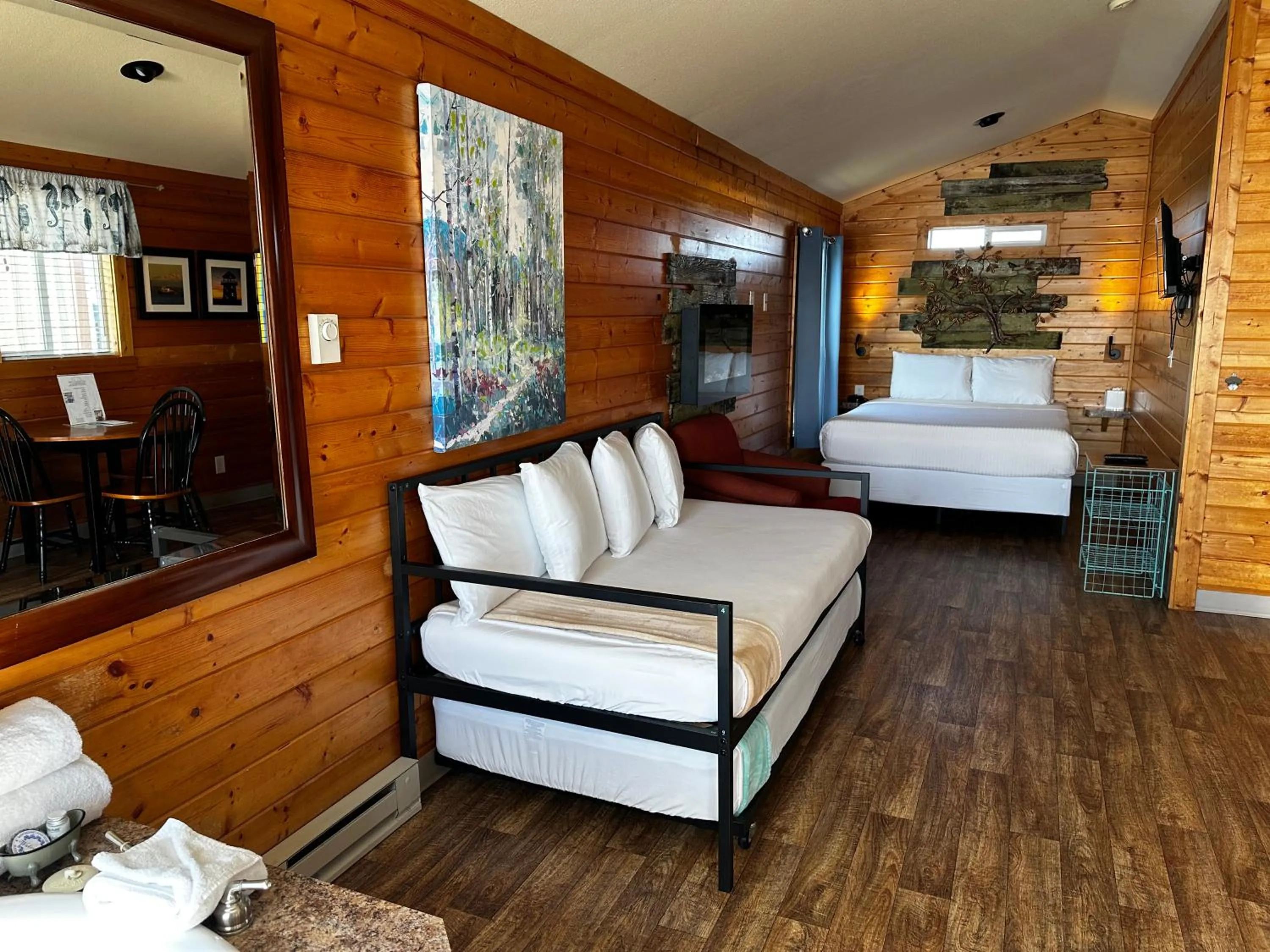 Bedroom, Bed in Westport Marina Cottages