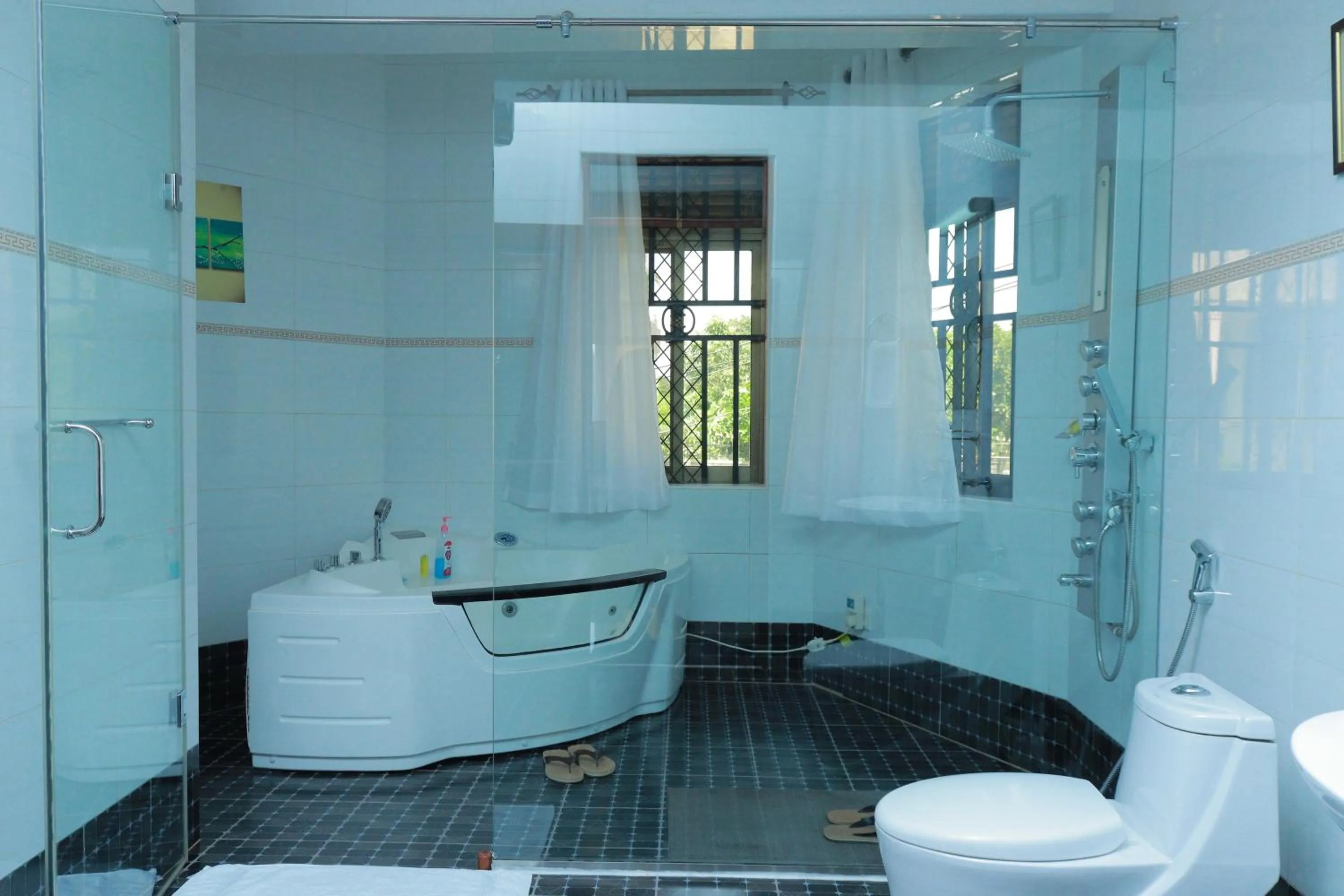 Shower in Mowicribs Hotel and Spa