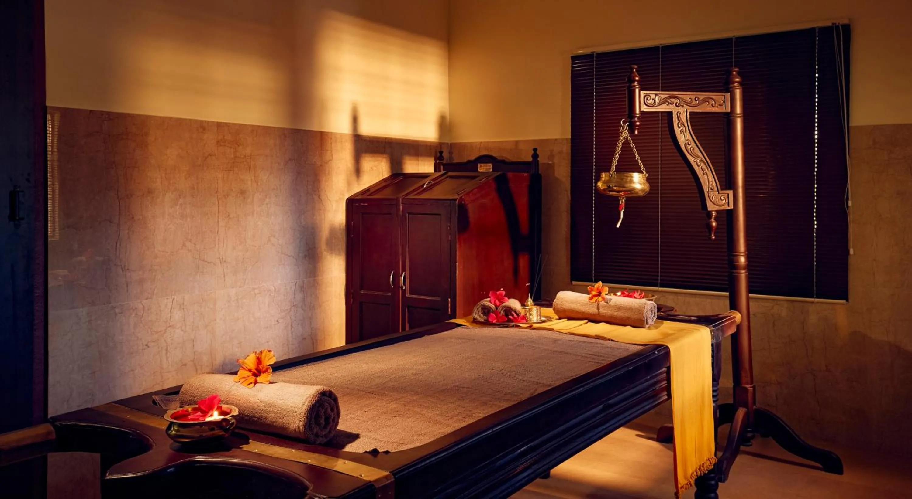 Spa and wellness centre/facilities, Bed in Sterling Anaikatti