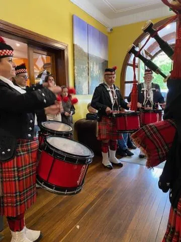 Property building in Gardners Inn Hotel