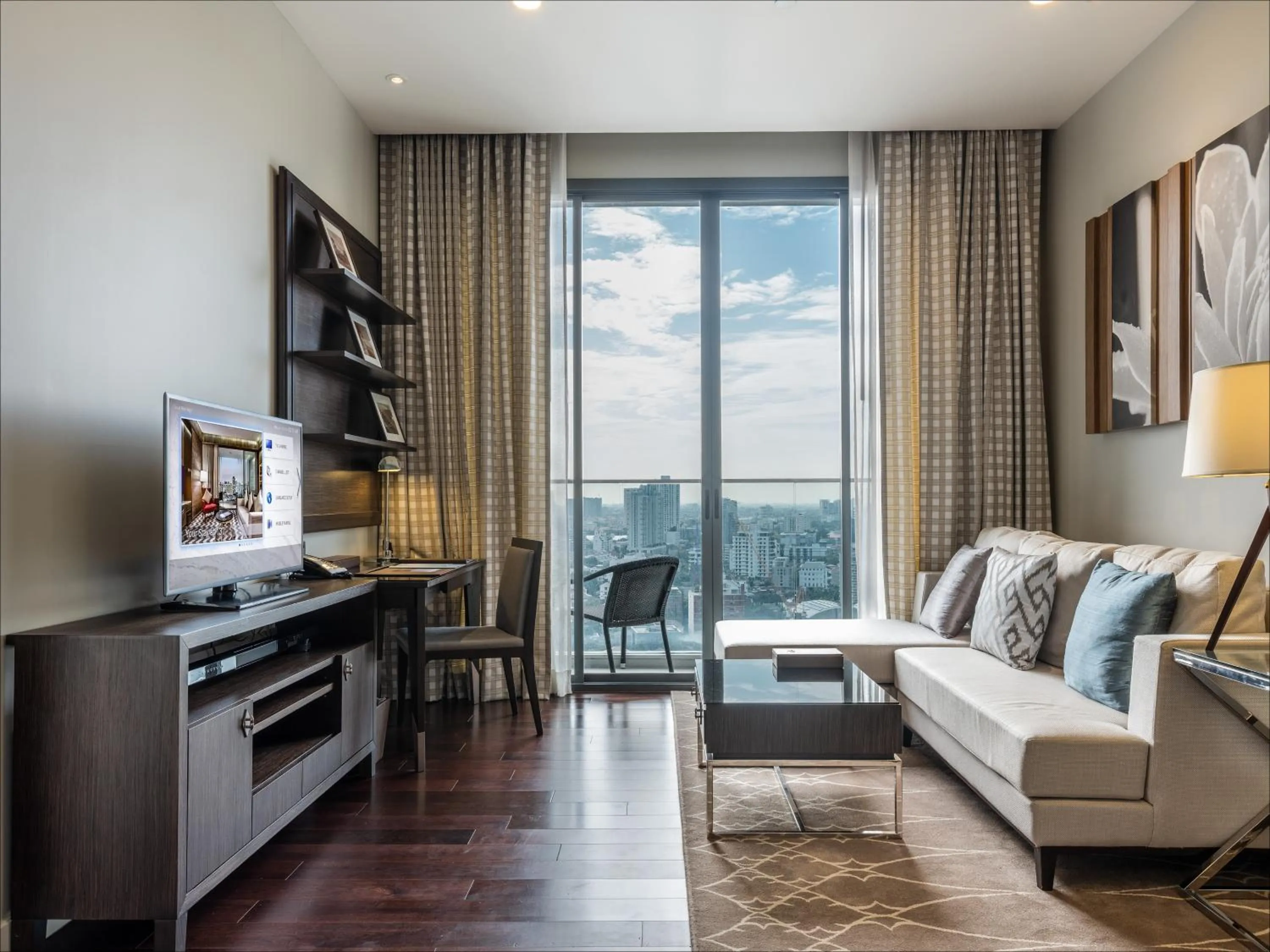 Seating area in 137 Pillars Residences Bangkok