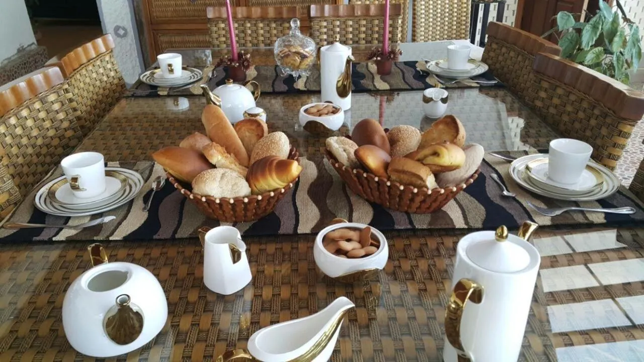 Meals in Hotel Residencial Ramire-Tour