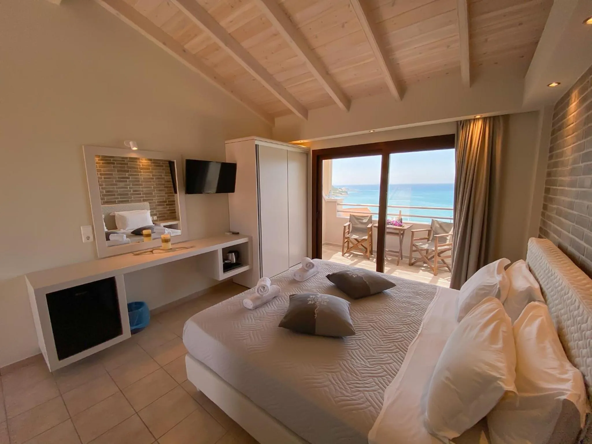 Bed in Tereza's Sunset Hotel