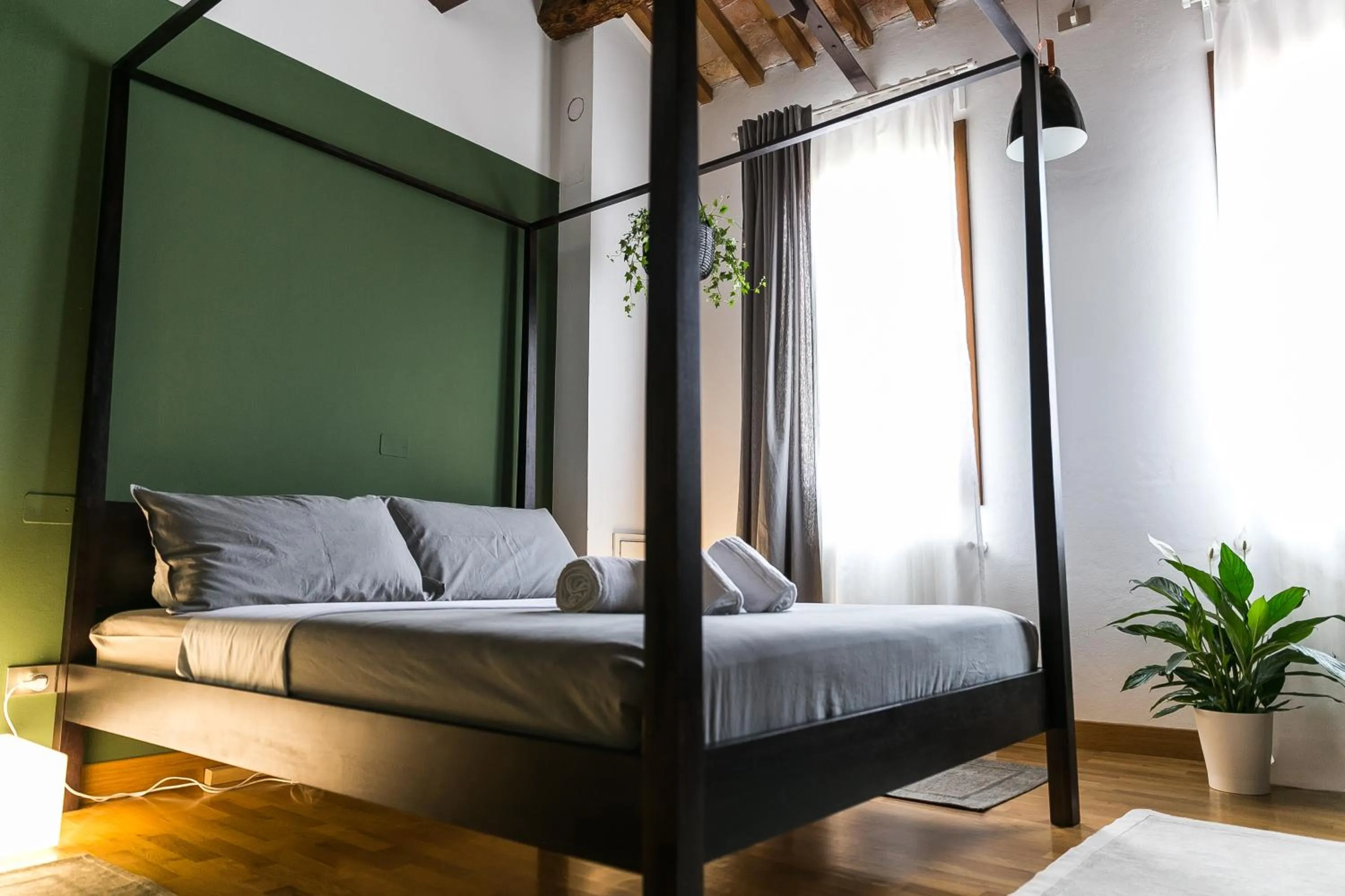 Decorative detail, Bed in Castelmenardo39