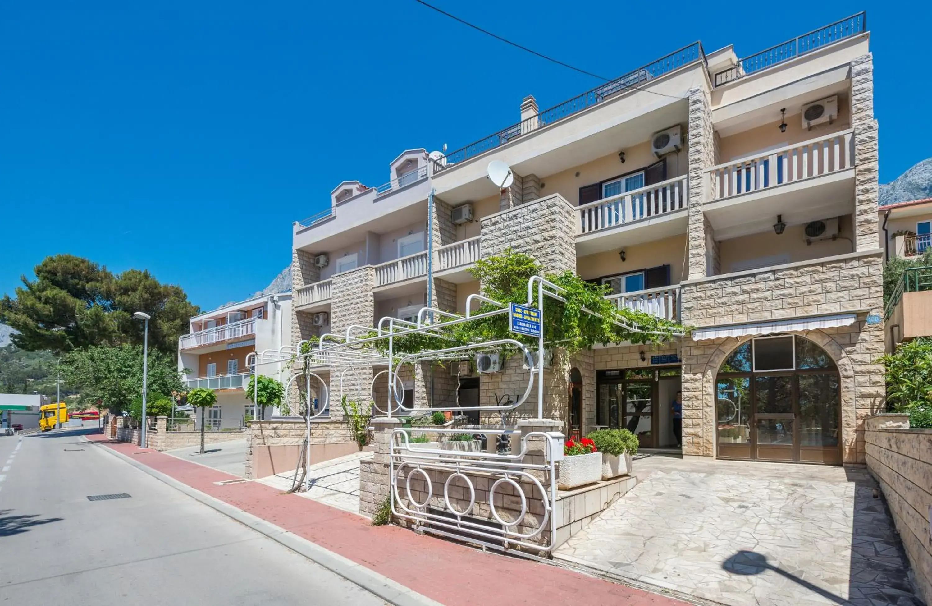 Ivana Apartments Ivana Apartments