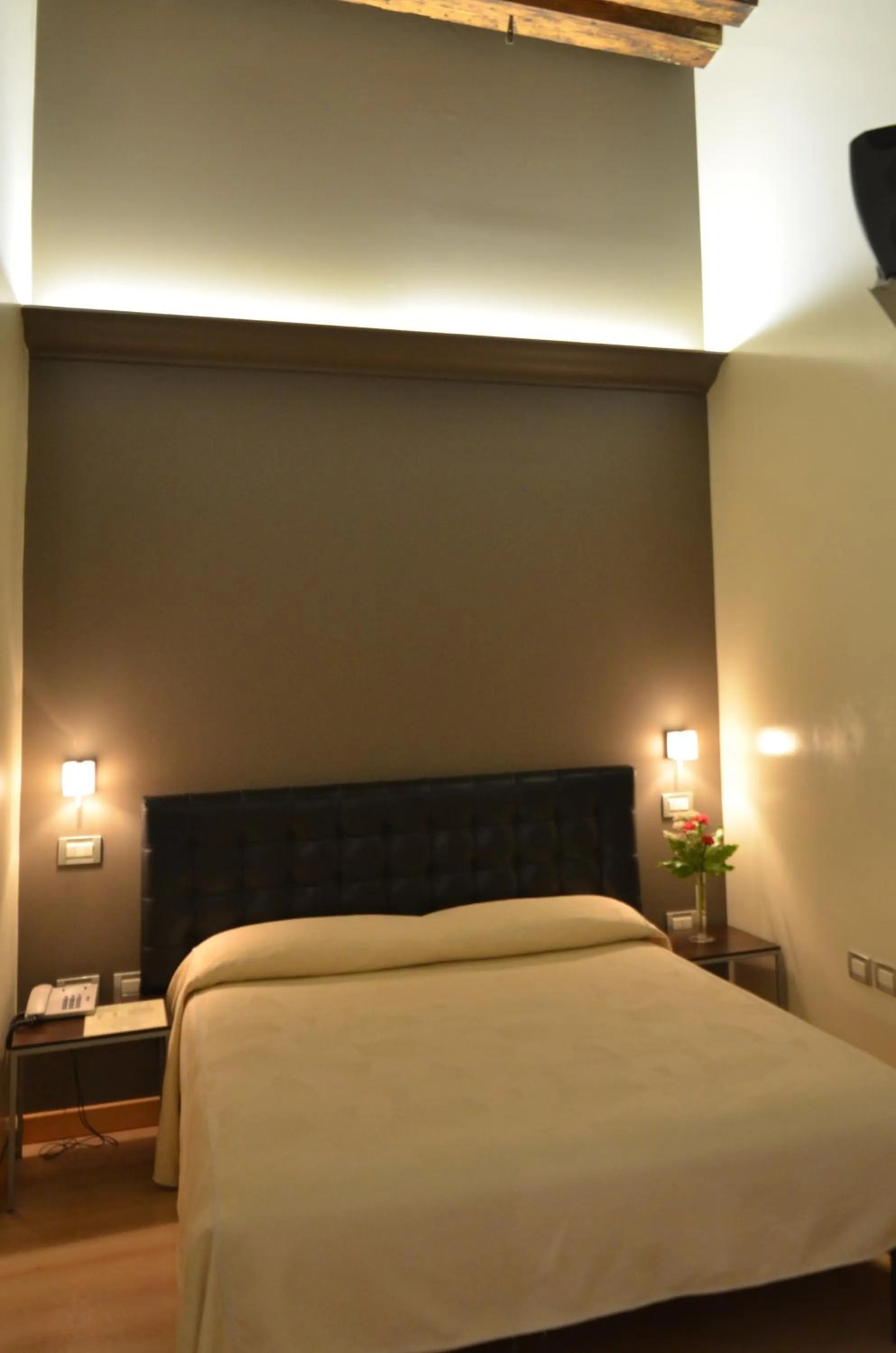 Bedroom, Bed in Albergo al Tiepolo