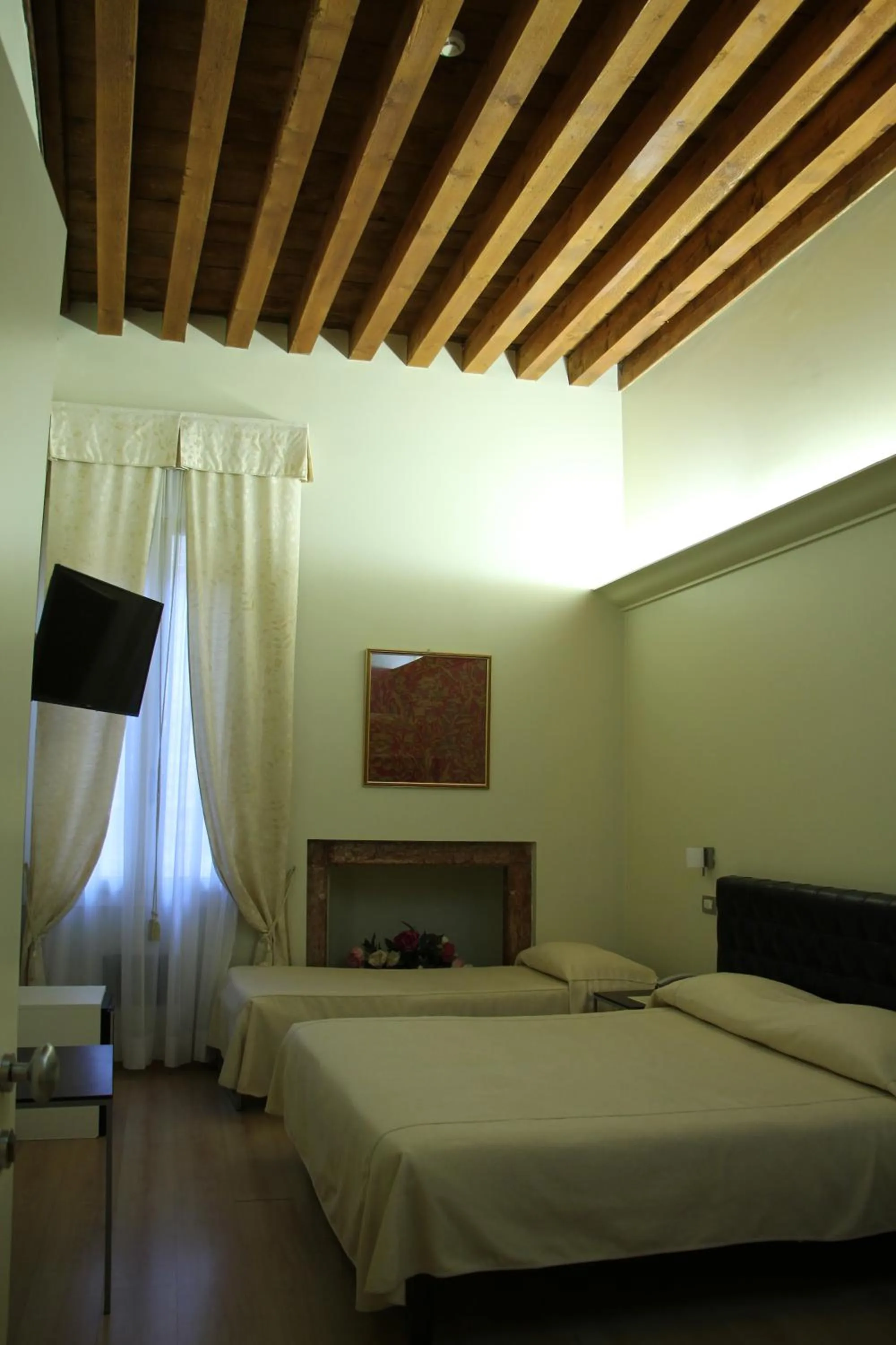 Bedroom, Bed in Albergo al Tiepolo