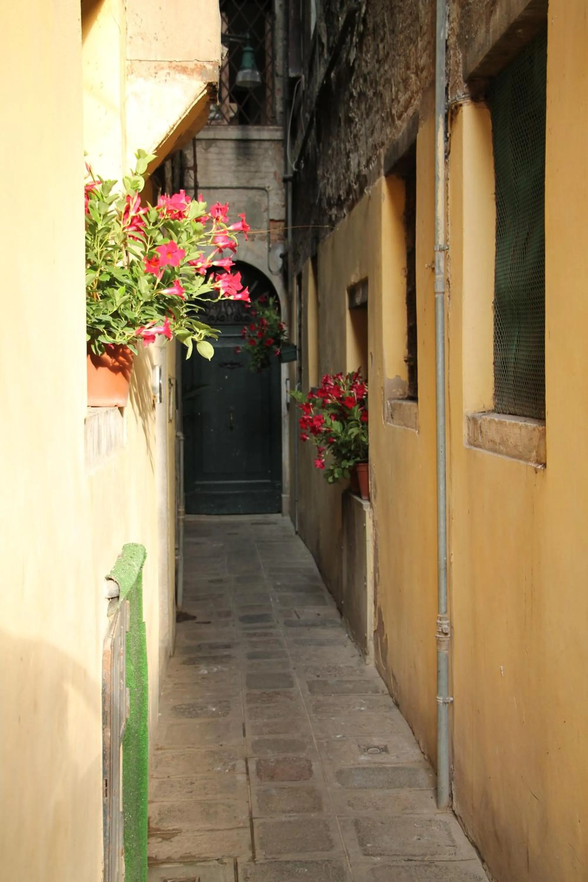 Facade/entrance in Albergo al Tiepolo