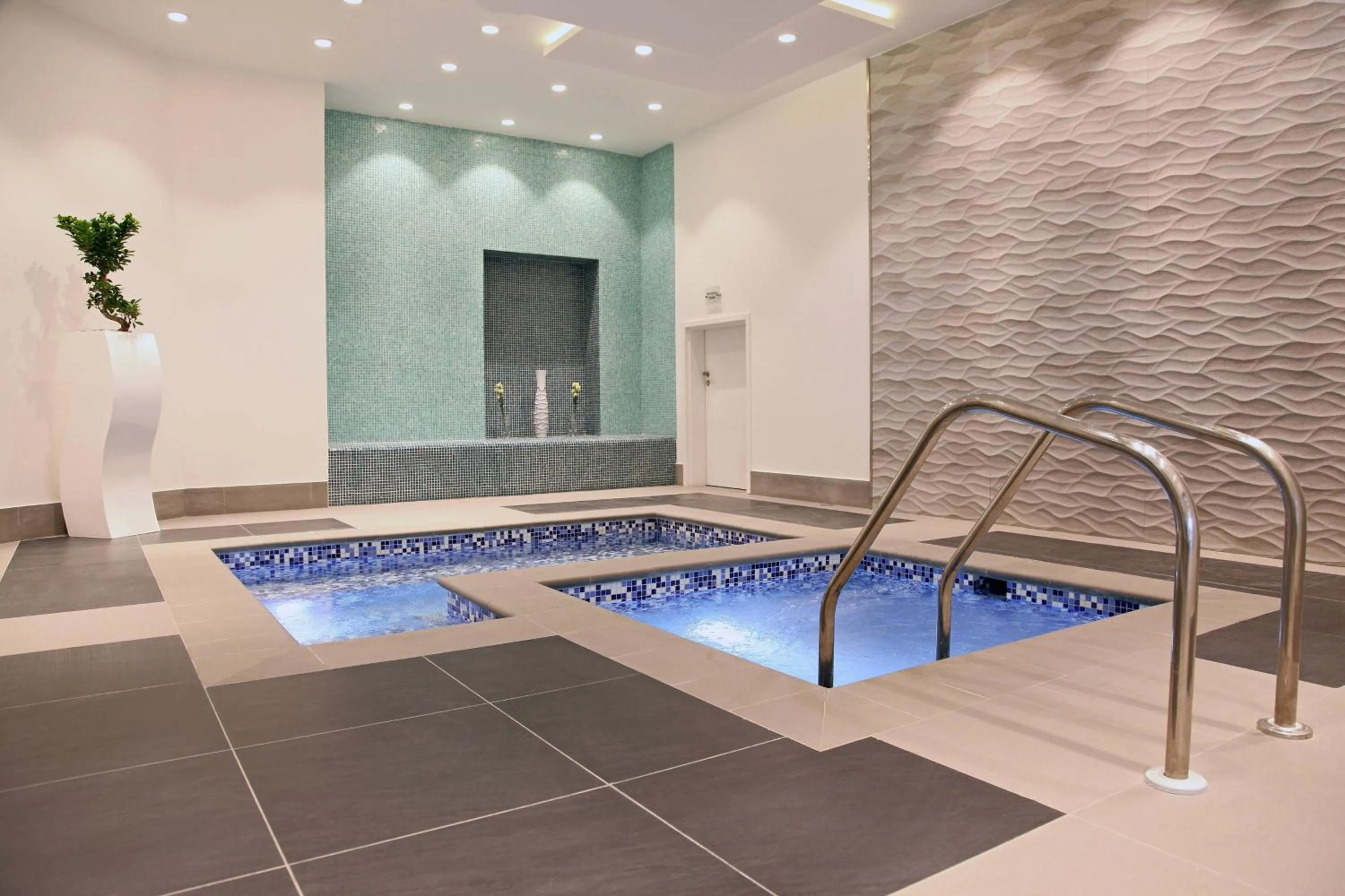 Fitness centre/facilities in Marriott Executive Apartments Madinah