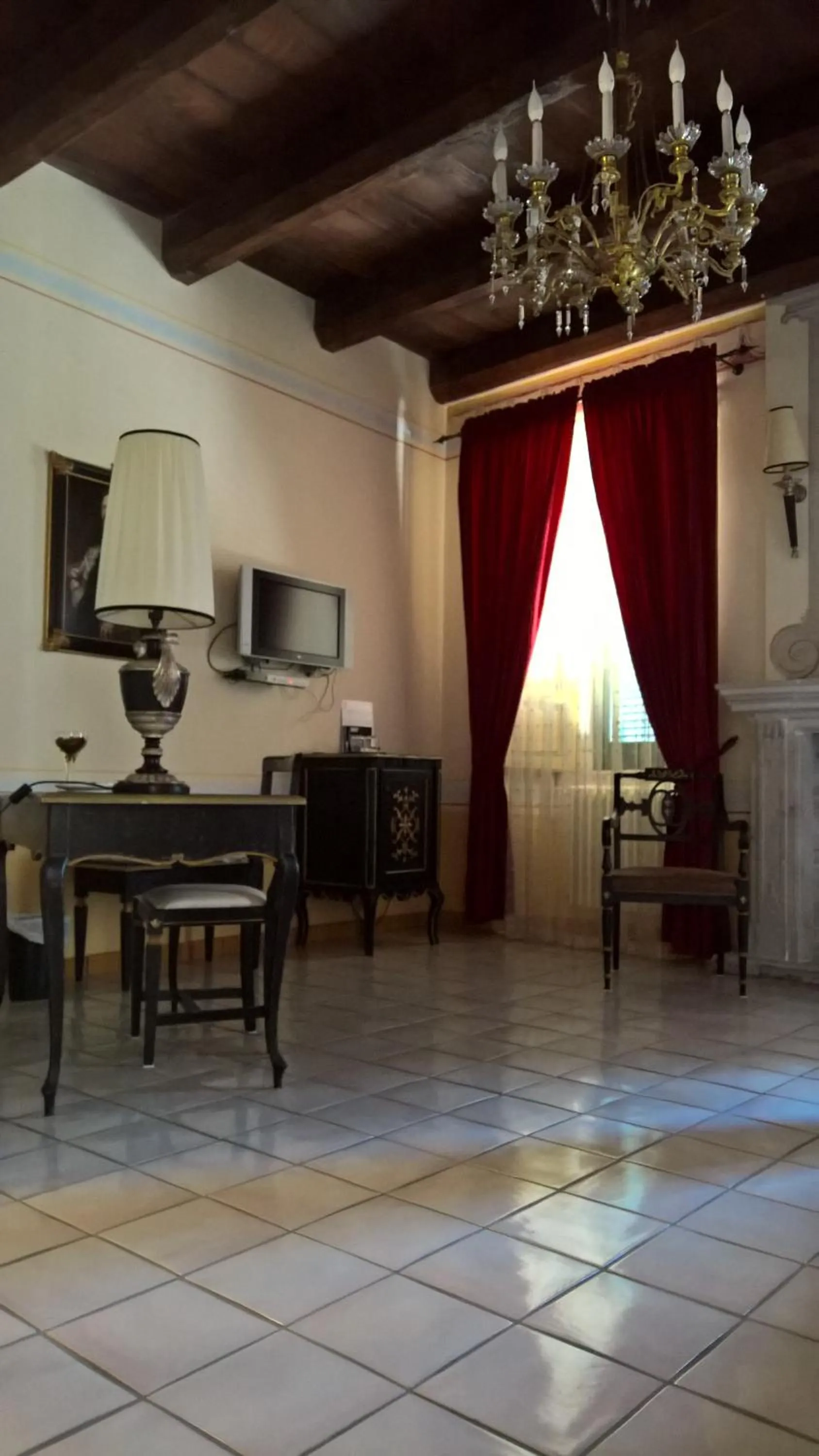 Photo of the whole room in Antichi Feudi Dimora D'Epoca
