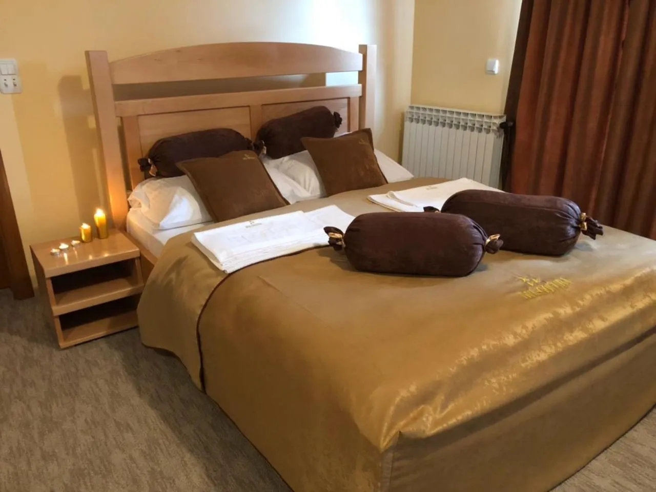 Bed in Hotel Dva Goluba