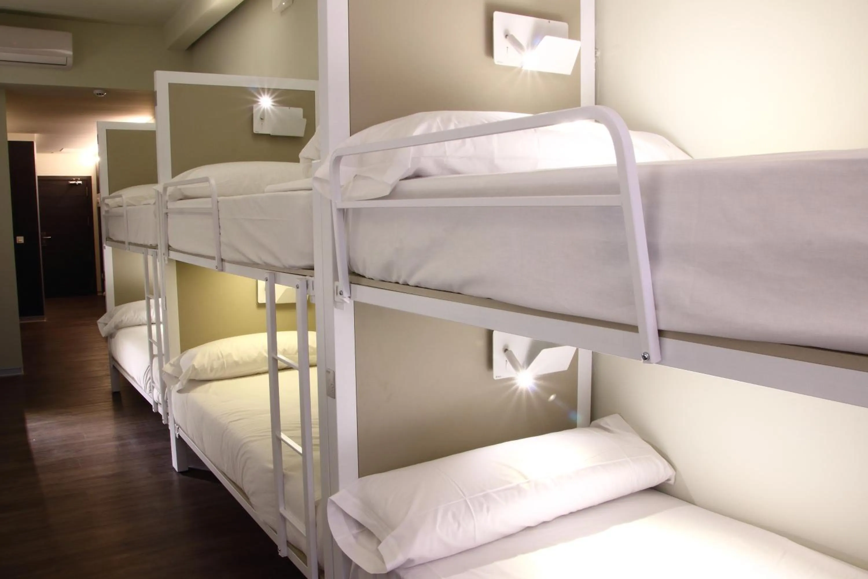 bunk bed, Bed in Poshtel Bilbao - Premium Hostel
