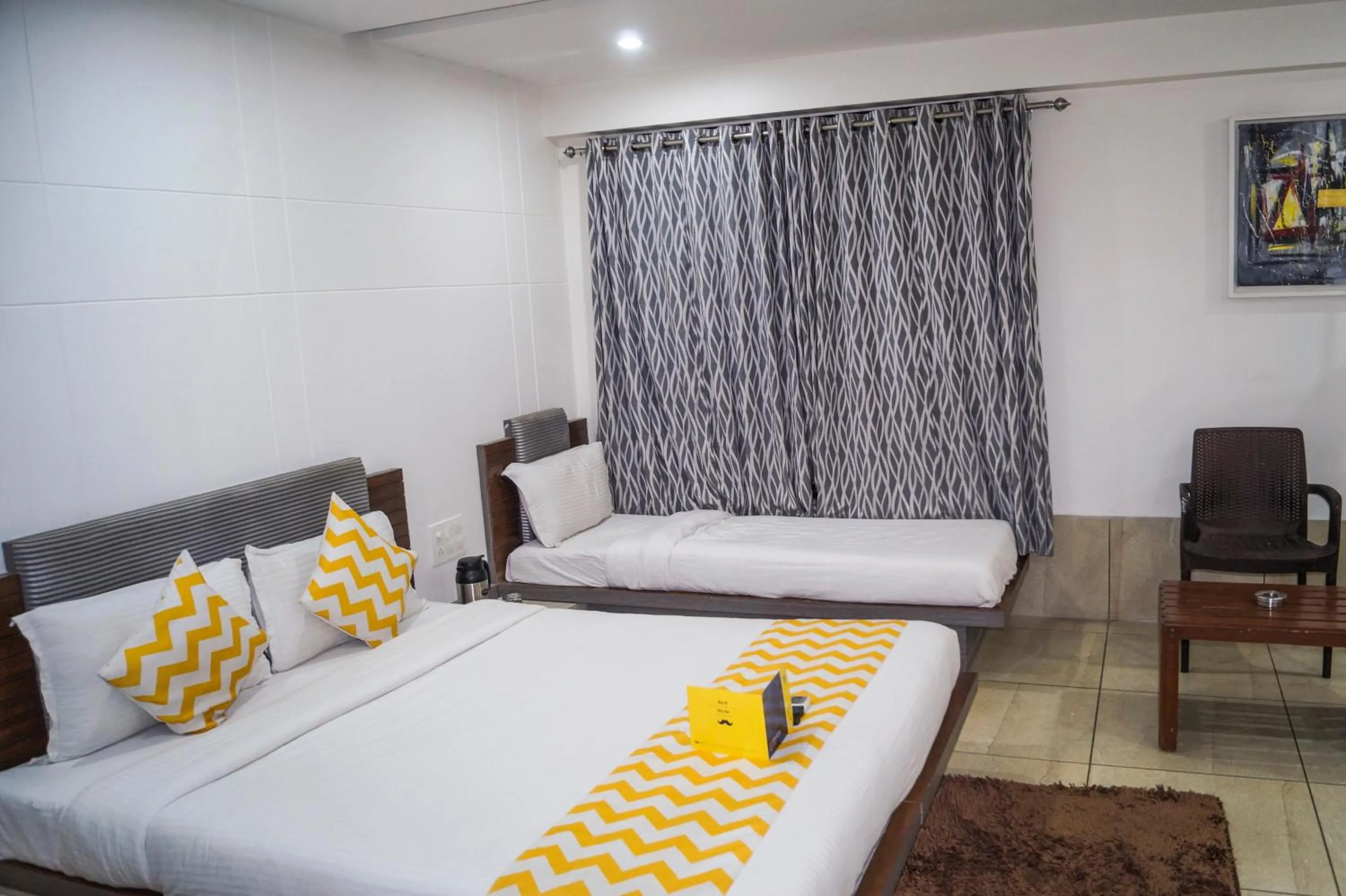 TV and multimedia in Hotel Darshan SP Ring Road