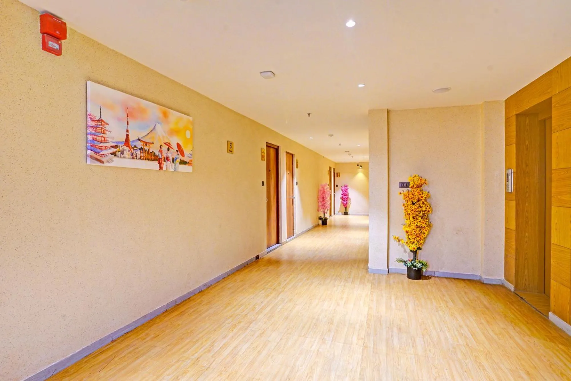 Lobby or reception in FabHotel Siddharth Inn - Nr Siddharth Bunglows