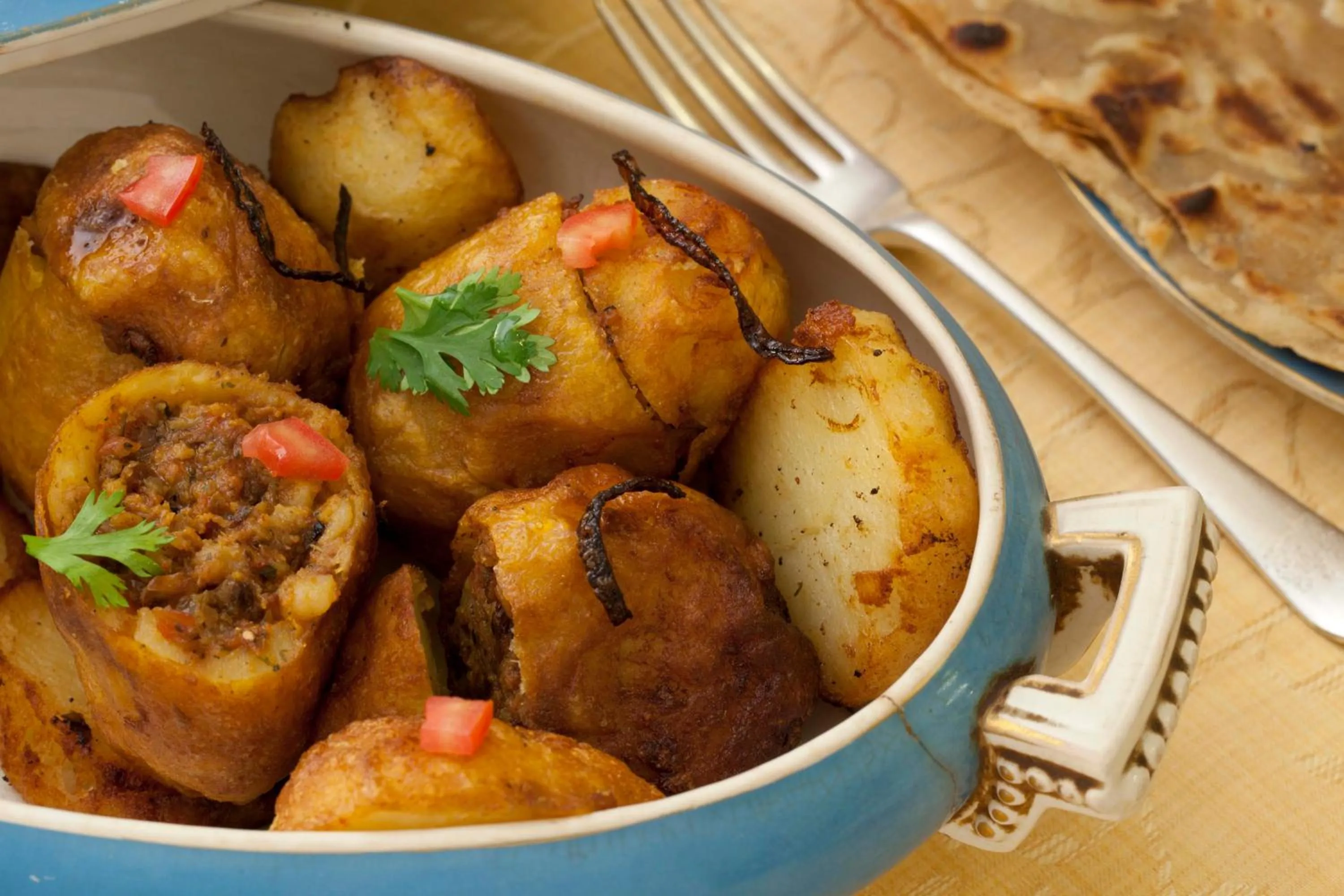 Restaurant/places to eat in Nilambag Palace Hotel