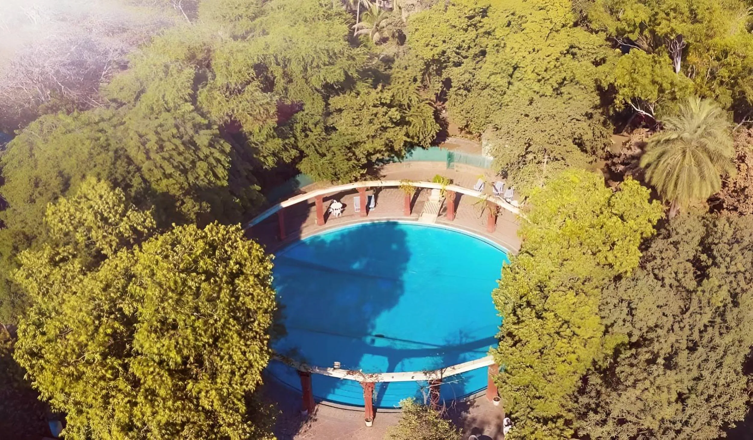 Spring in Nilambag Palace Hotel