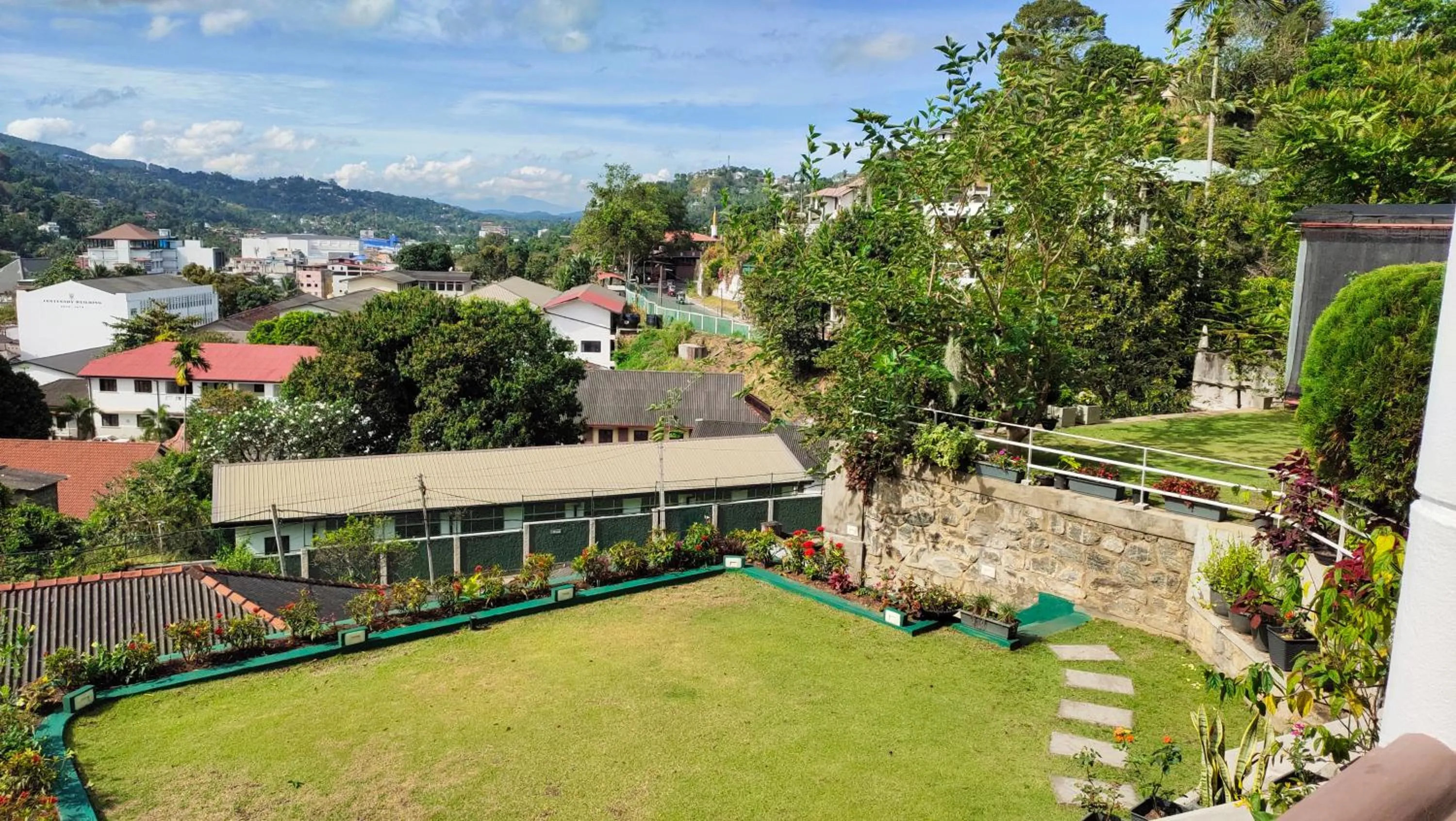 Garden view in Marvel Hills Kandy