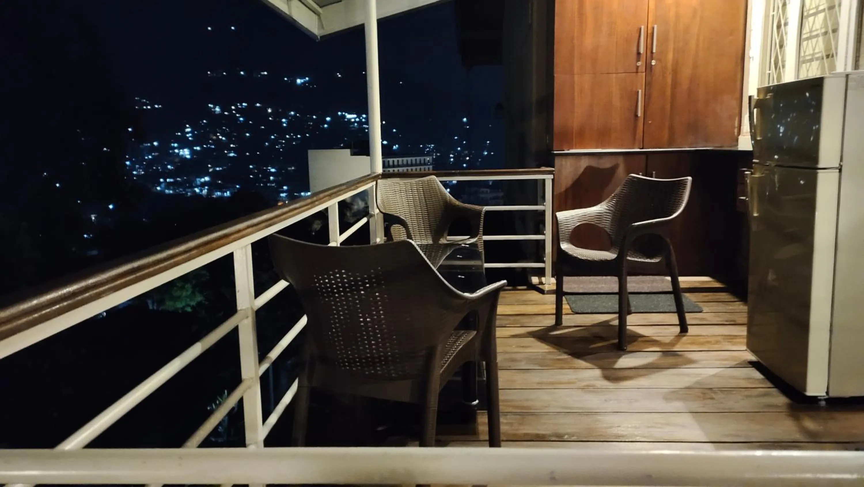 Patio in Marvel Hills Kandy