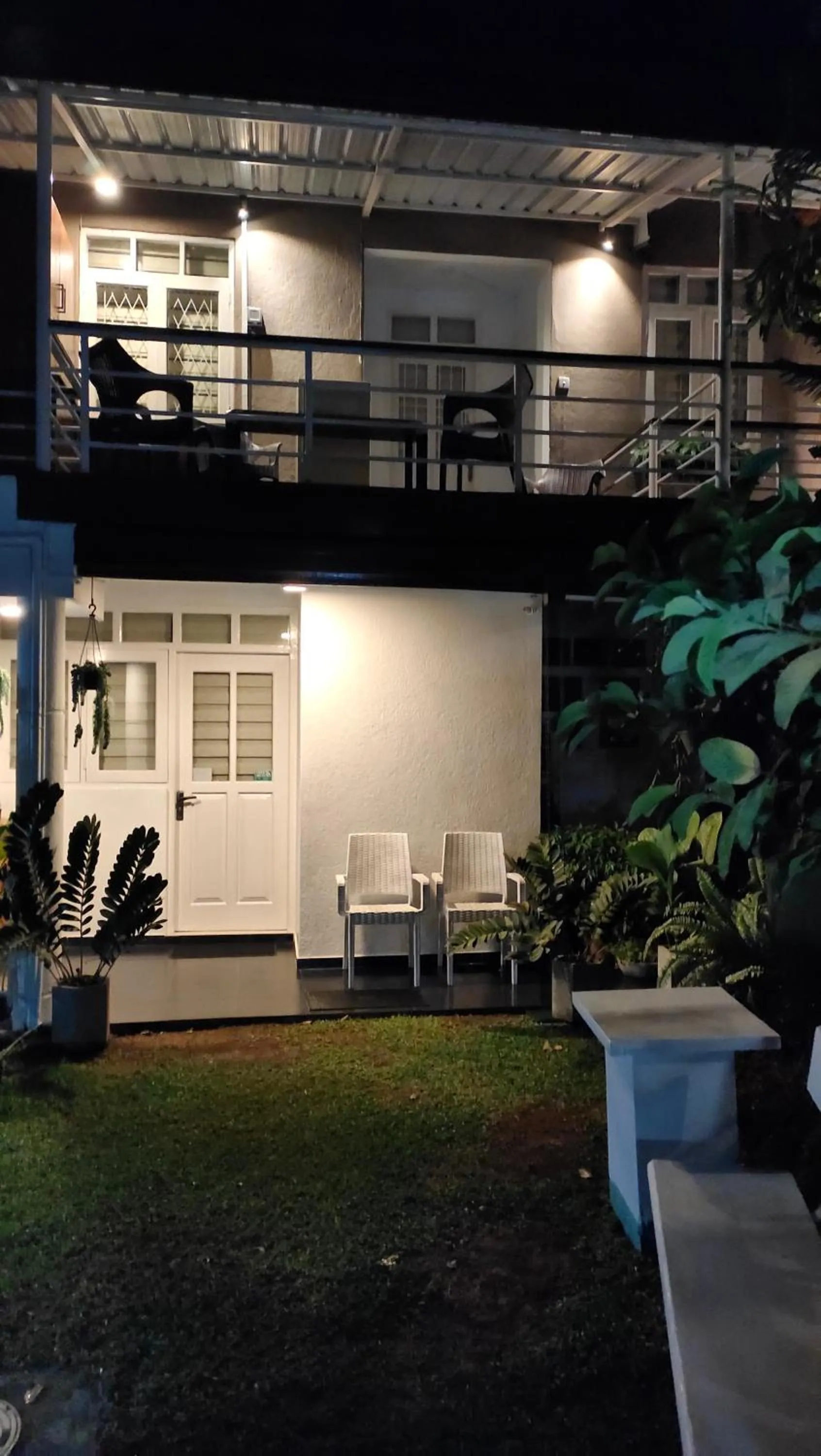 Night in Marvel Hills Kandy