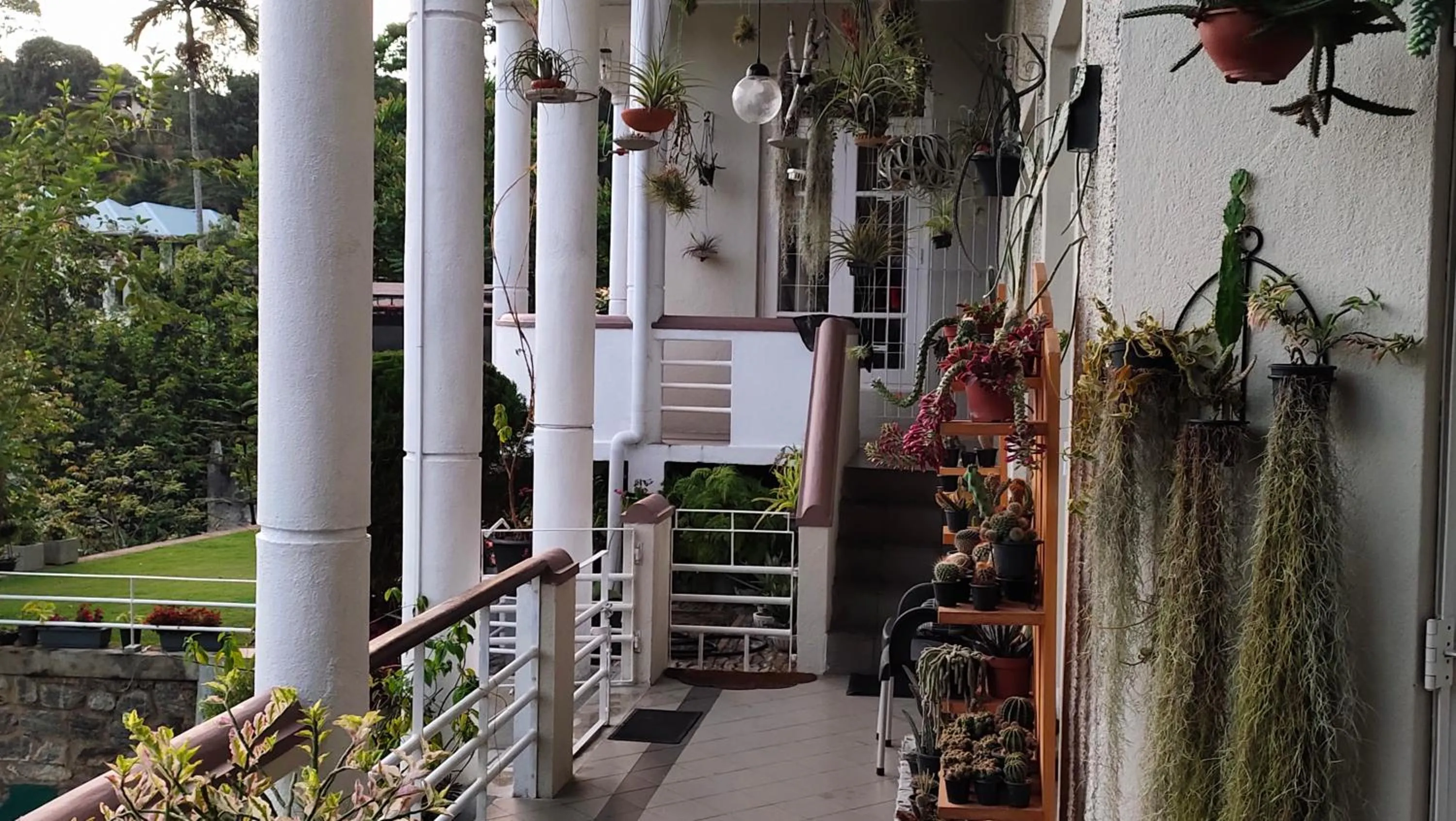 Patio in Marvel Hills Kandy