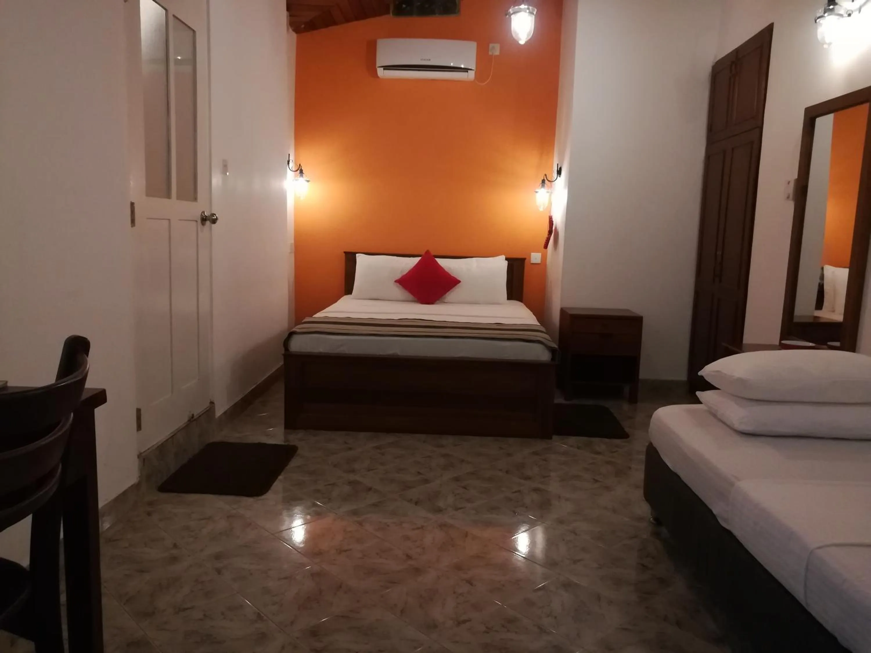 Bed in Marvel Hills Kandy