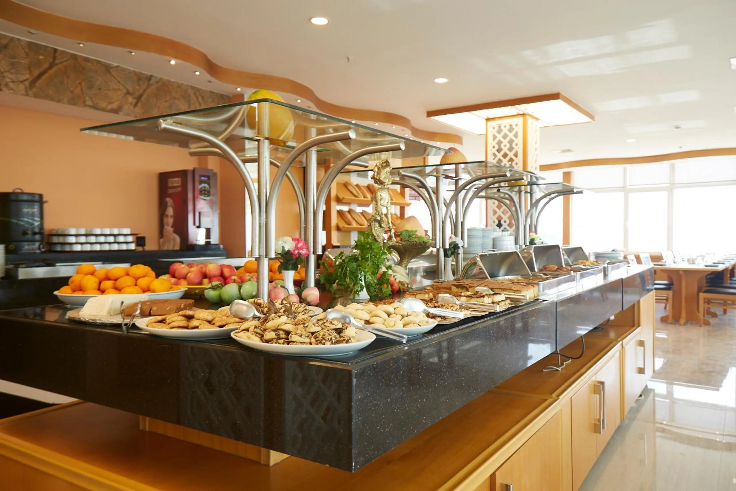 Restaurant/places to eat in Ilkbal Deluxe Hotel &Spa Istanbul