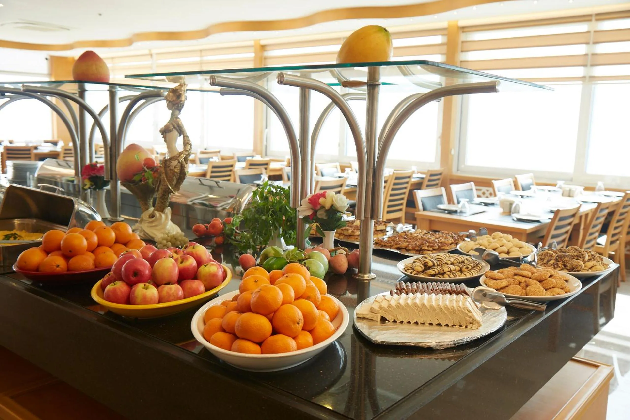 Restaurant/places to eat in Ilkbal Deluxe Hotel &Spa Istanbul