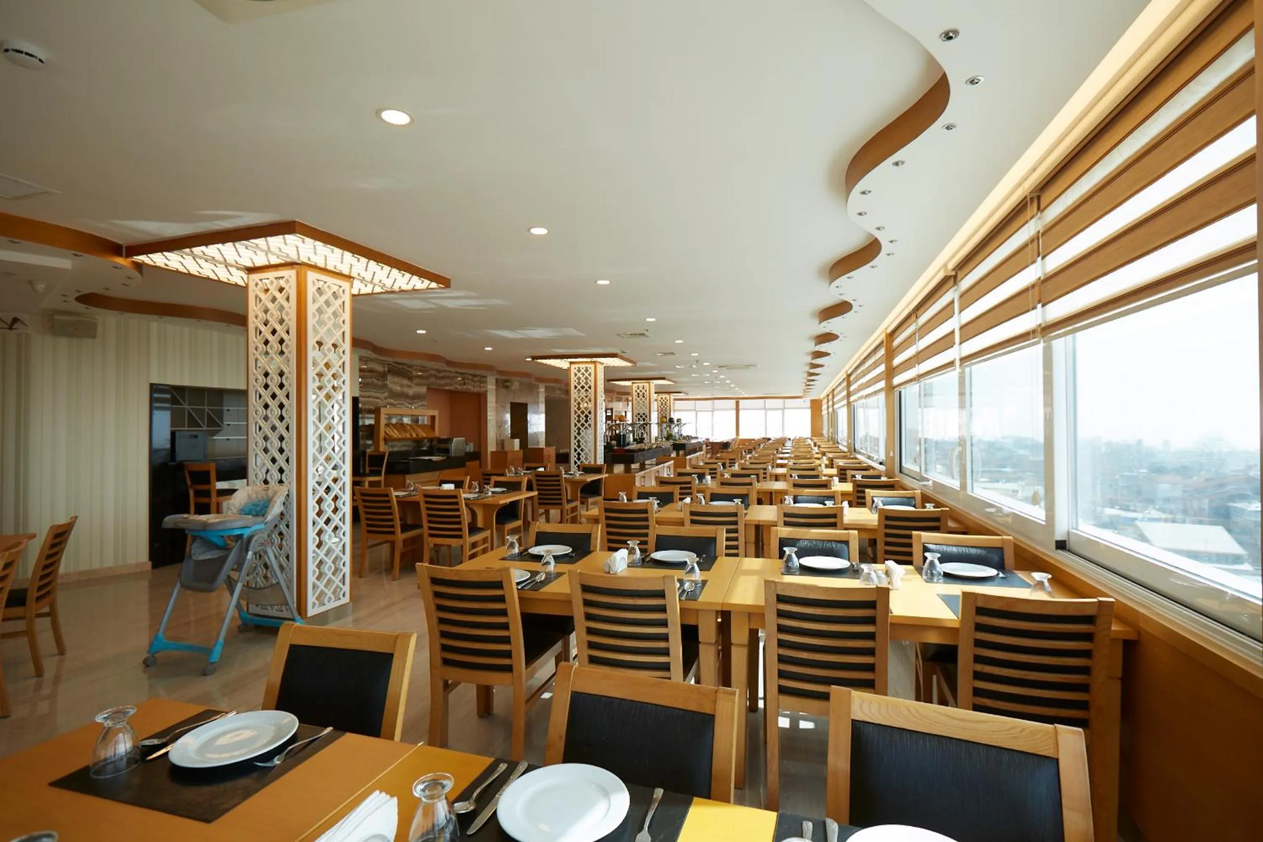 Restaurant/places to eat in Ilkbal Deluxe Hotel &Spa Istanbul