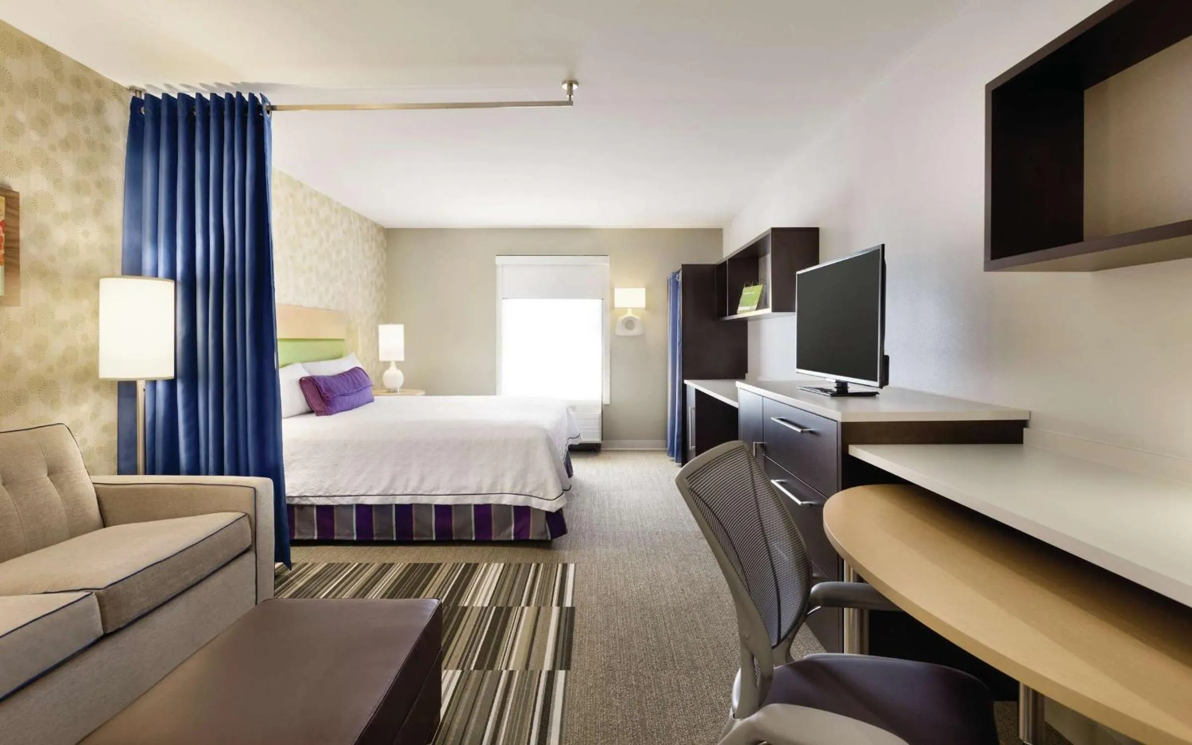 Bedroom, Bed in Home2 Suites By Hilton Macon I-75 North