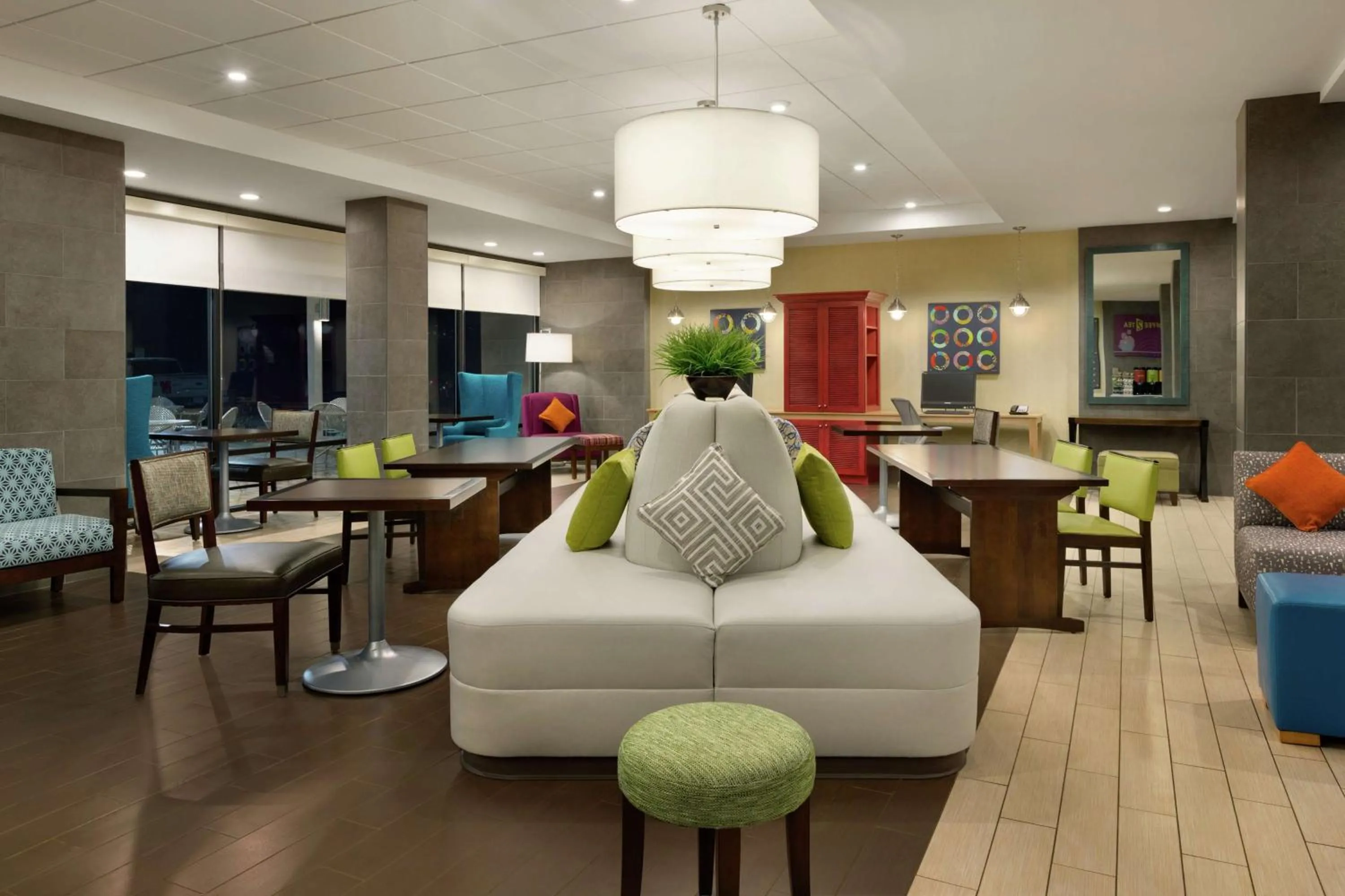 Lobby or reception in Home2 Suites By Hilton Macon I-75 North